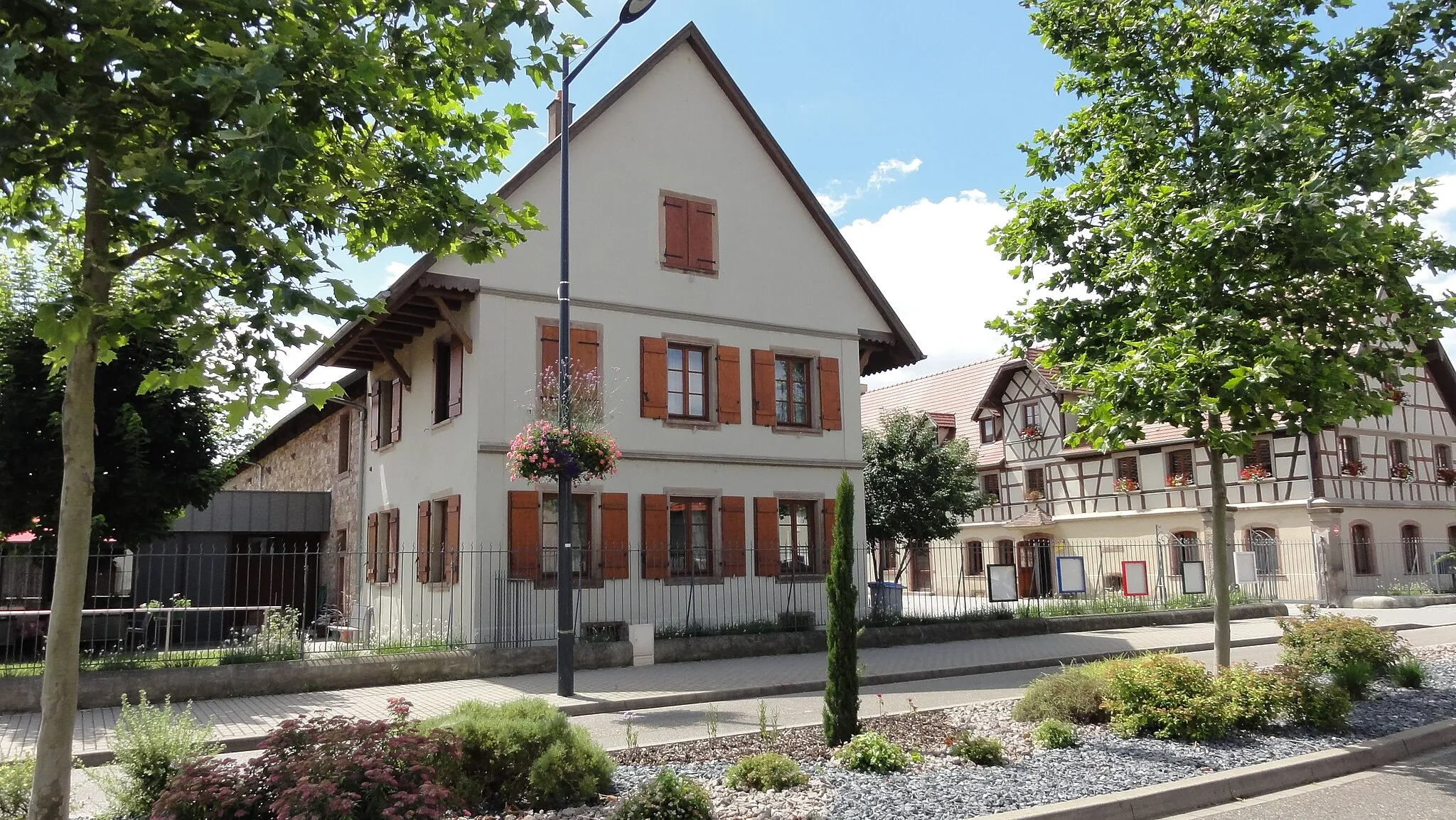 Photo showing: This building is indexed in the base Mérimée, a database of architectural heritage maintained by the French Ministry of Culture, under the reference IA67007914 .