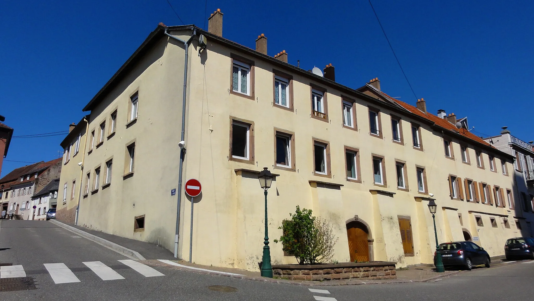 Photo showing: This building is indexed in the base Mérimée, a database of architectural heritage maintained by the French Ministry of Culture, under the reference IA67006708 .