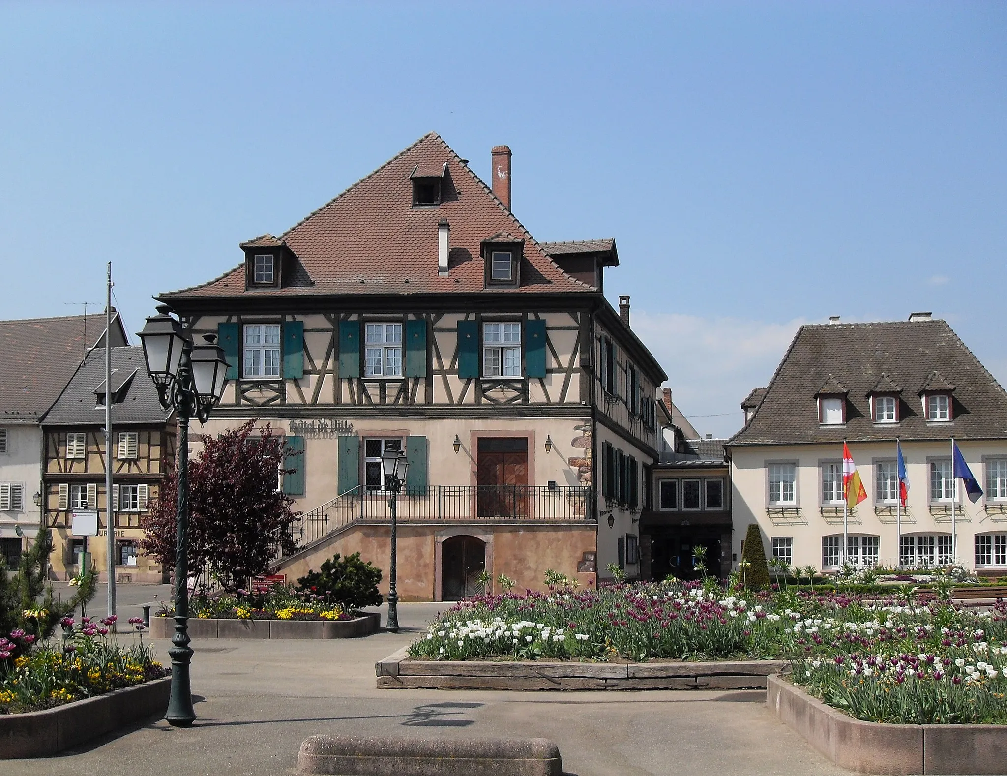 Photo showing: L'hôtel de ville de Wintzenheim