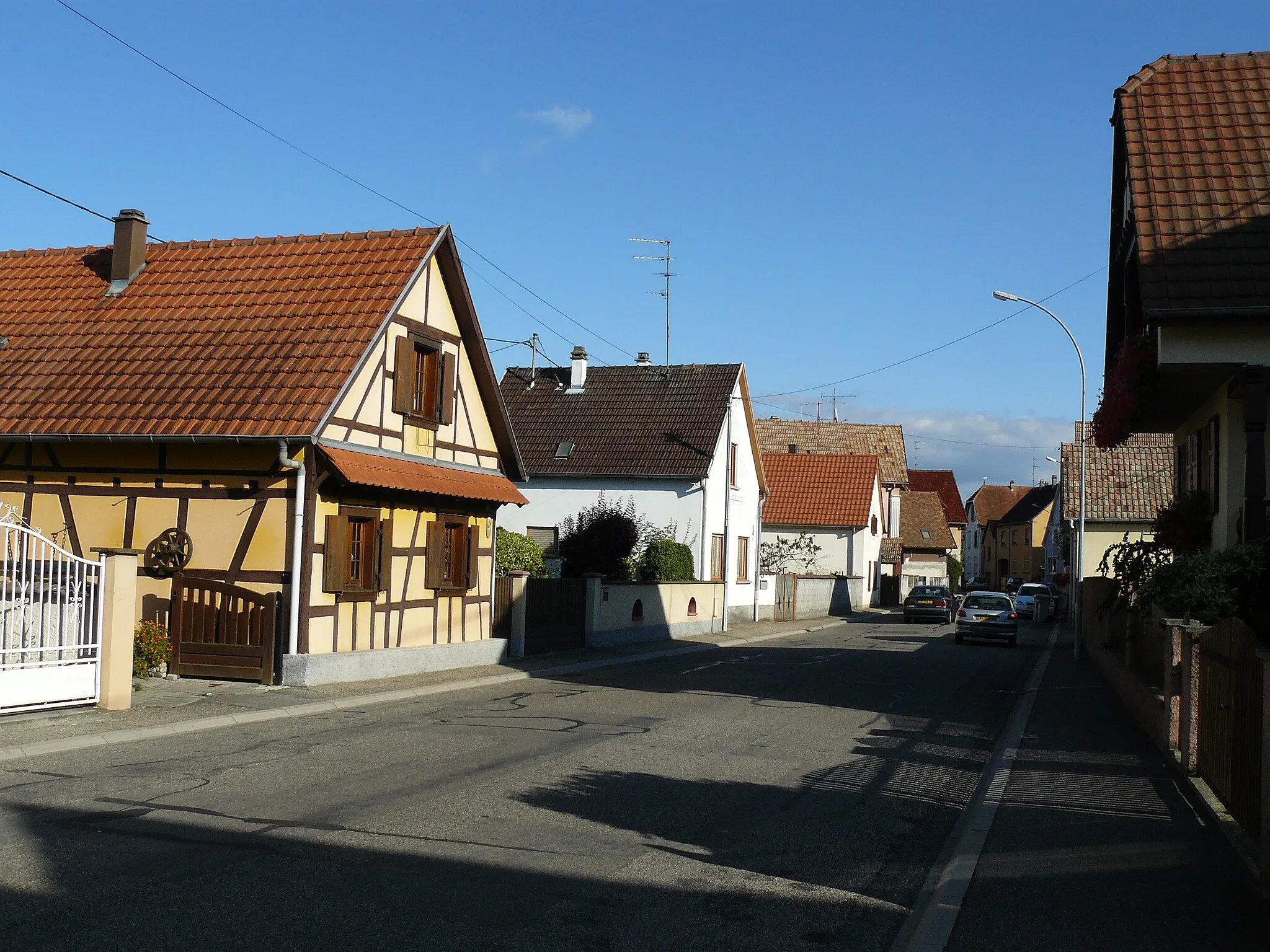 Photo showing: La rue principale à Wittisheim
