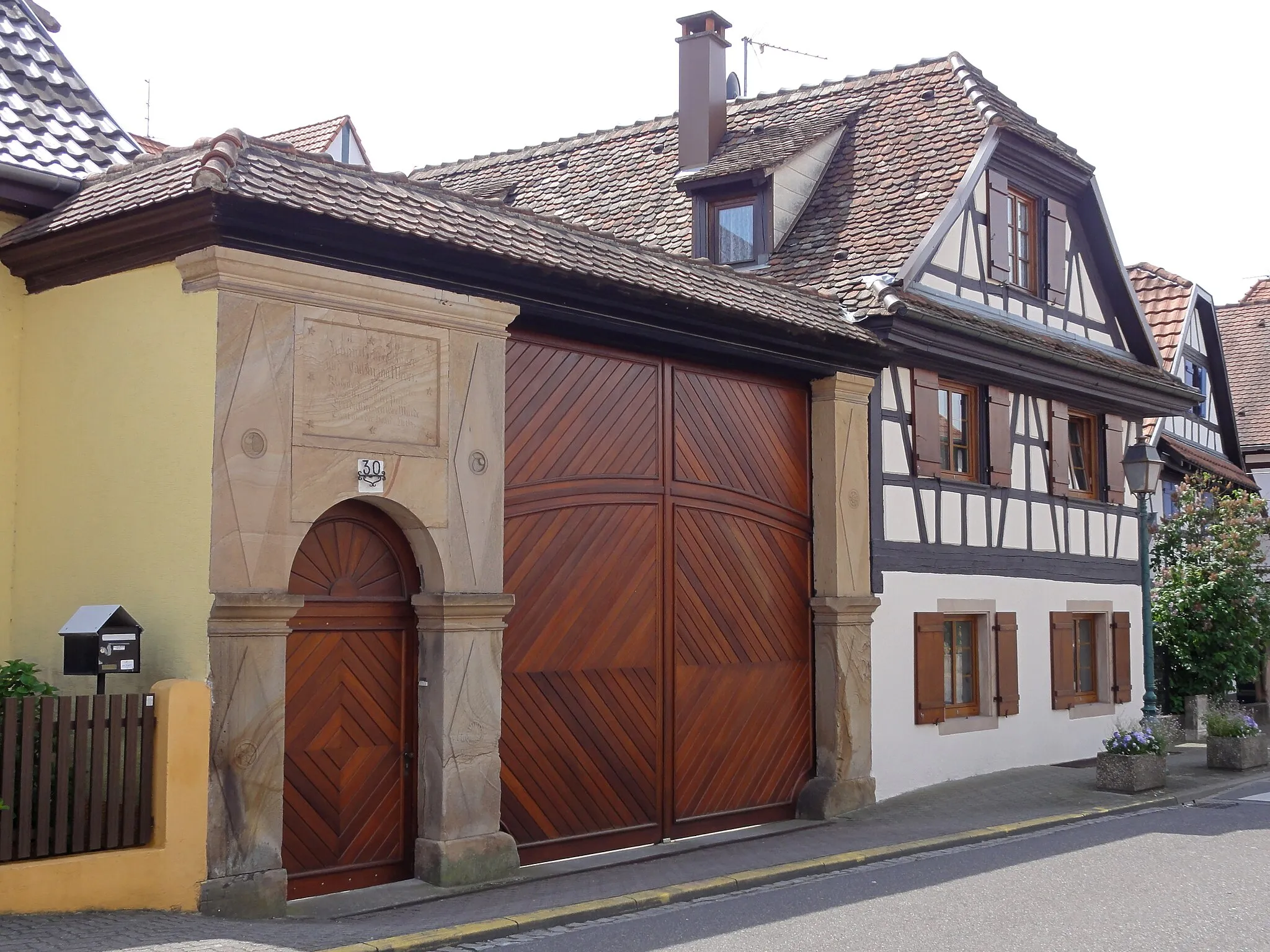 Photo showing: This building is indexed in the base Mérimée, a database of architectural heritage maintained by the French Ministry of Culture, under the reference IA67008016 .