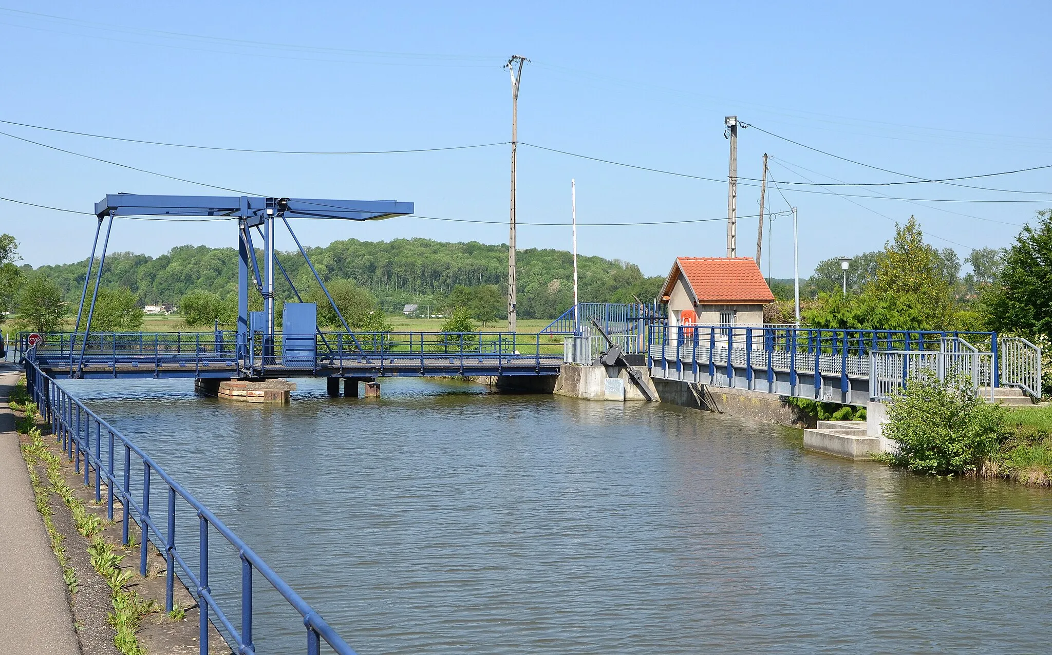 Photo showing: Canal du Rhone au Rhin a Zillisheim , Haut-Rhin, Alsace, France