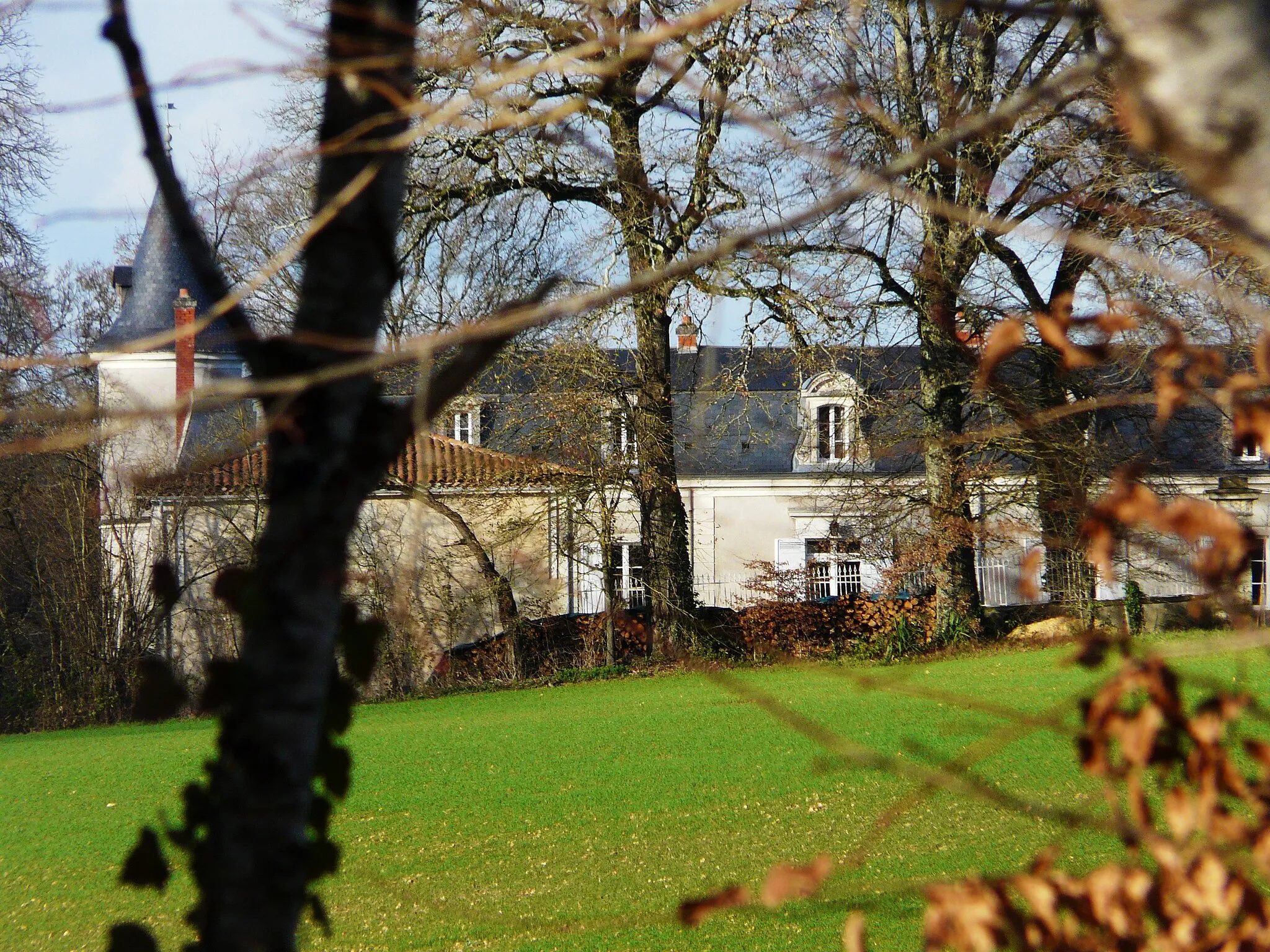 Photo showing: This building is indexed in the base Mérimée, a database of architectural heritage maintained by the French Ministry of Culture, under the reference IA24001128 .