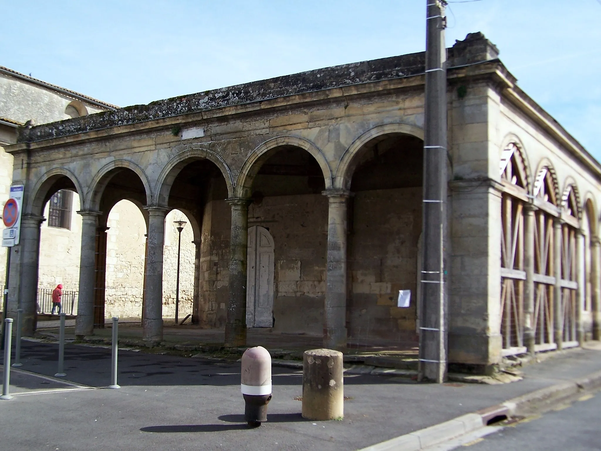 Photo showing: Old covered market hall in Ambarès-et-Lagrave (Gironde, France)