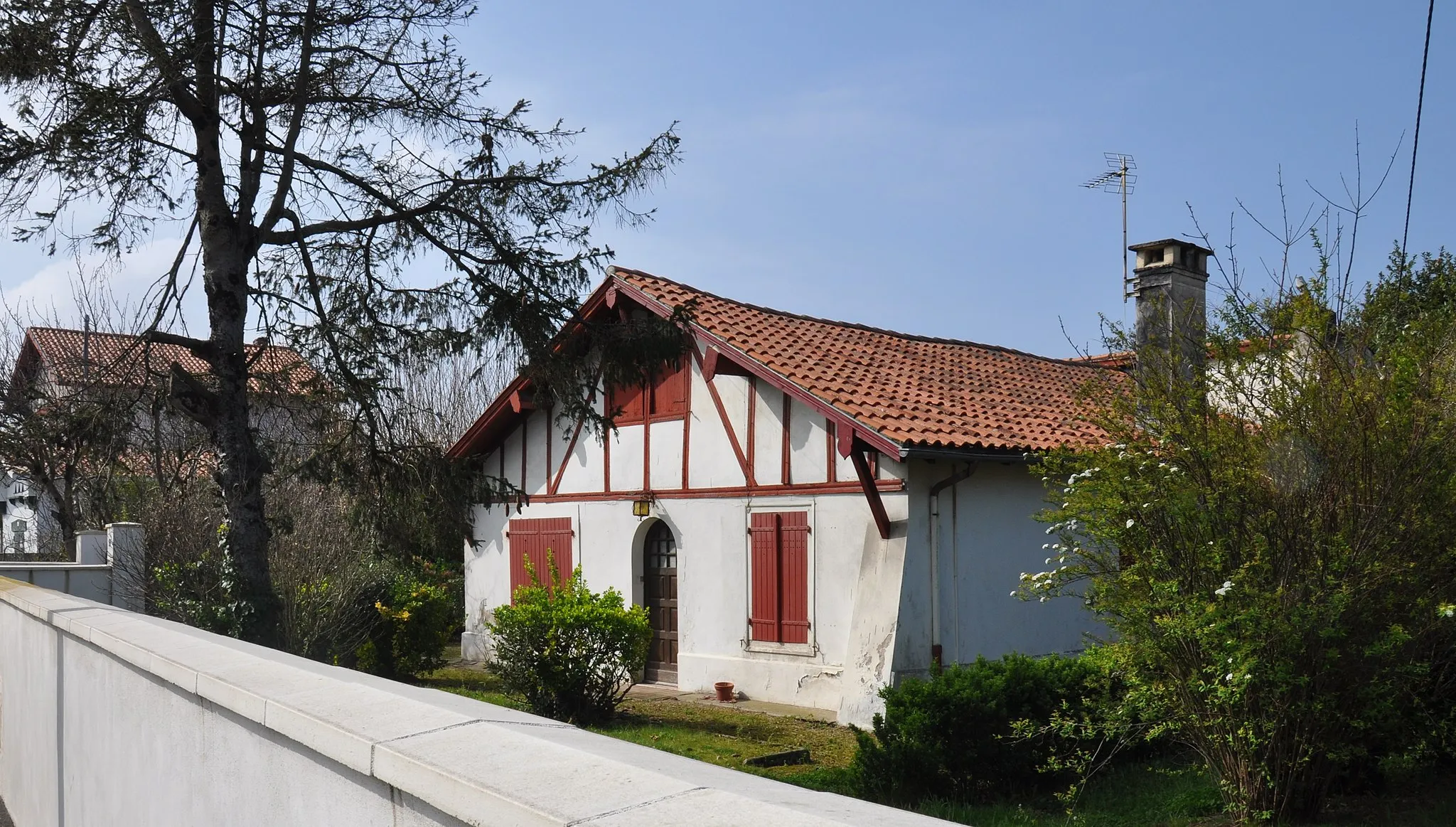 Photo showing: Ancienne ferme rural - rue chassin Anglet