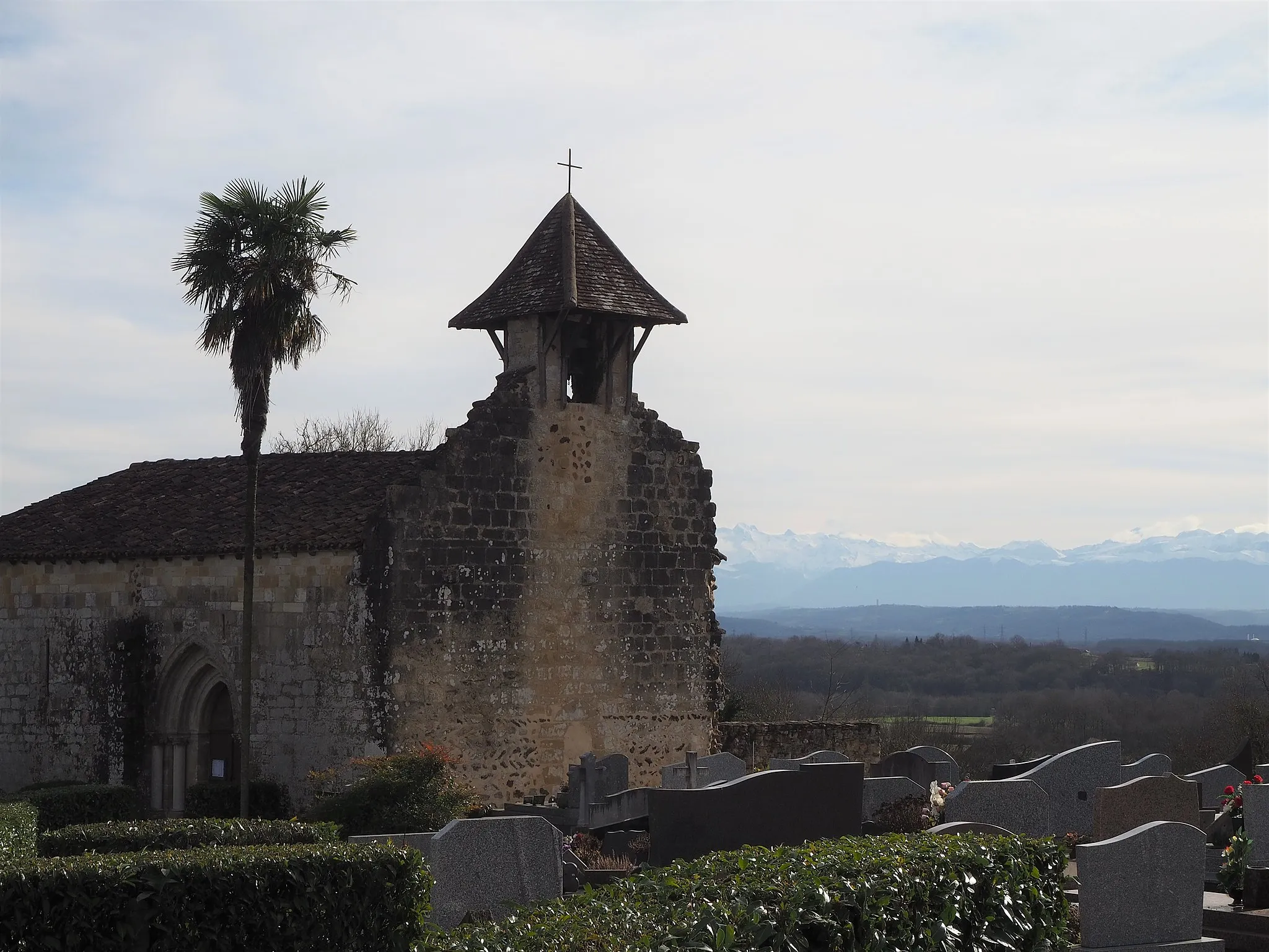 Photo showing: La chapelle de Caubin à Arthez-de-Béarn.