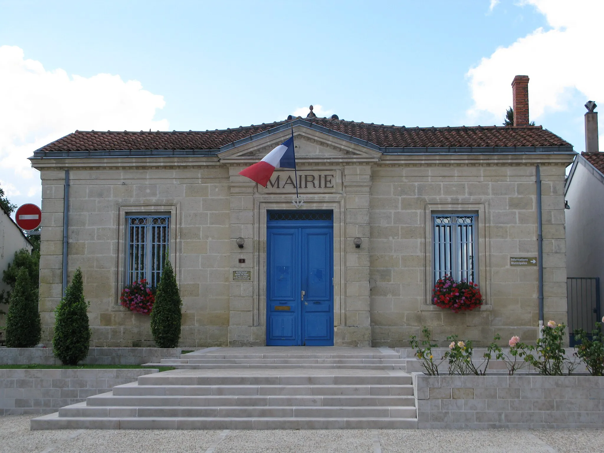 Photo showing: La mairie d'Avensan