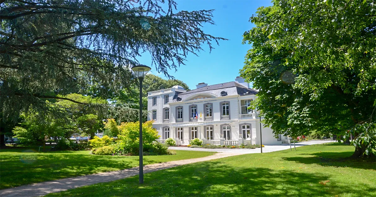 Photo showing: Photographie de l'Hôtel de ville de Billère