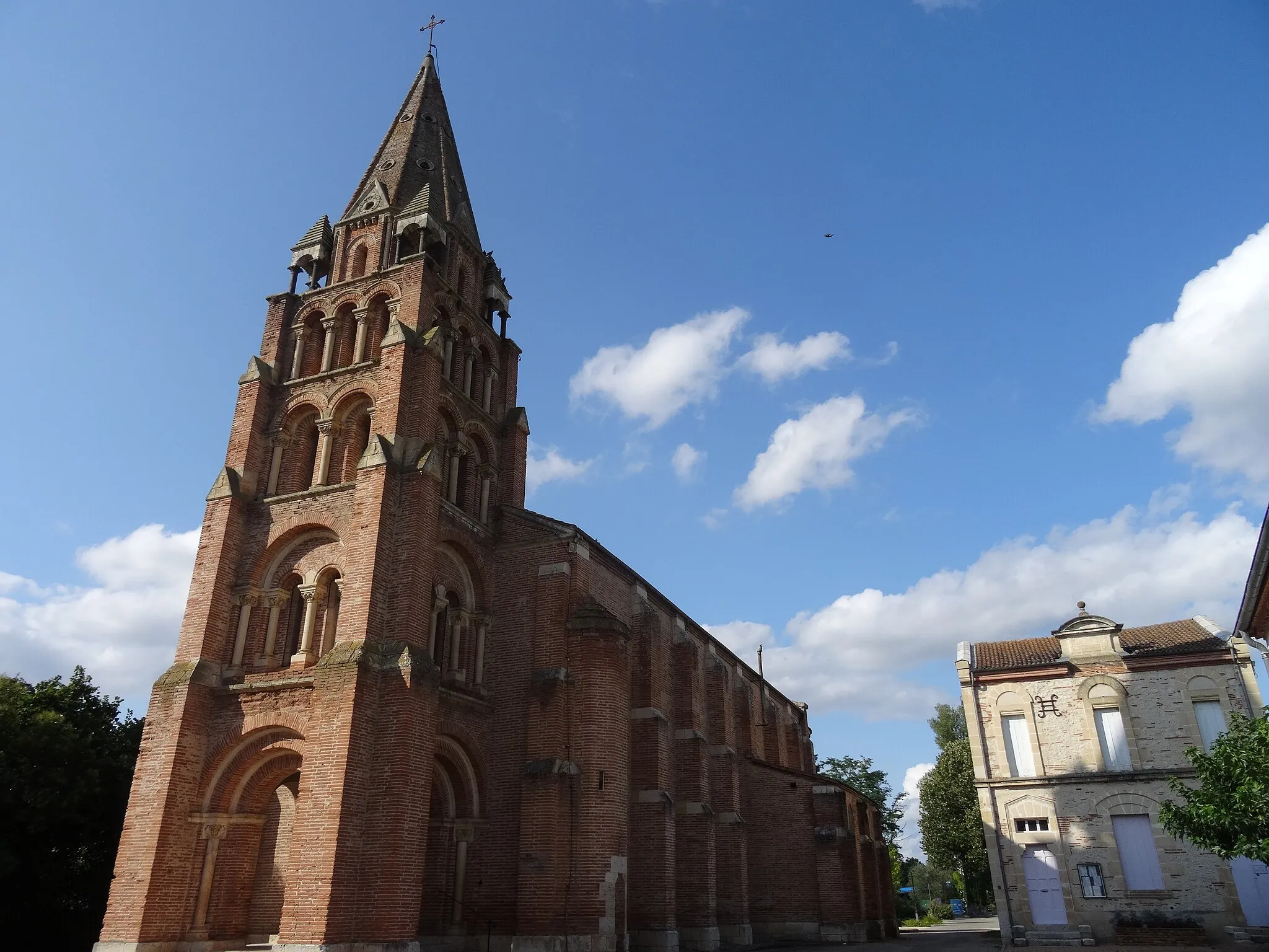 Photo showing: Eglise Sainte-Catherine - Sauveterre Saint-Denis (47)