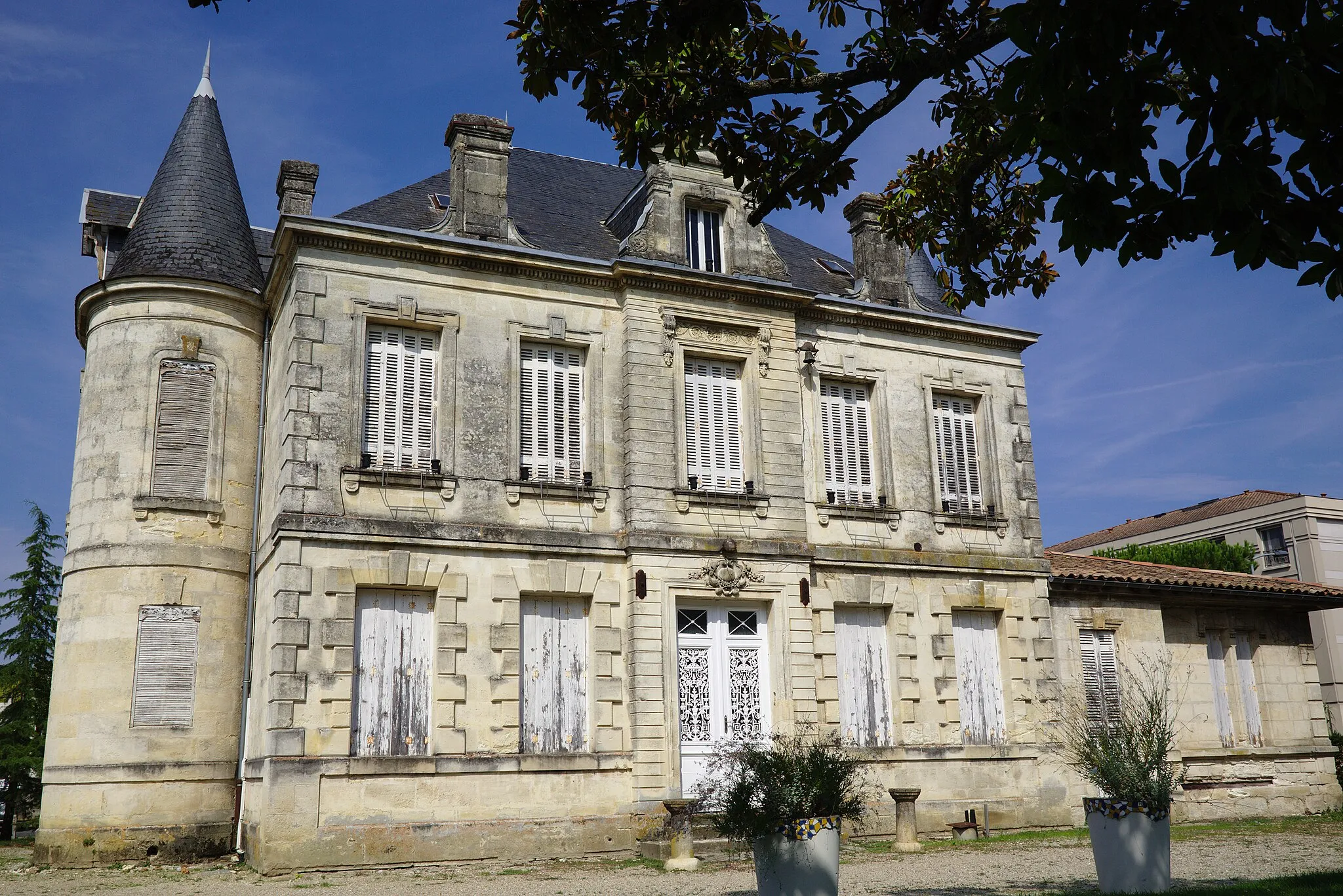 Photo showing: Château des Borges