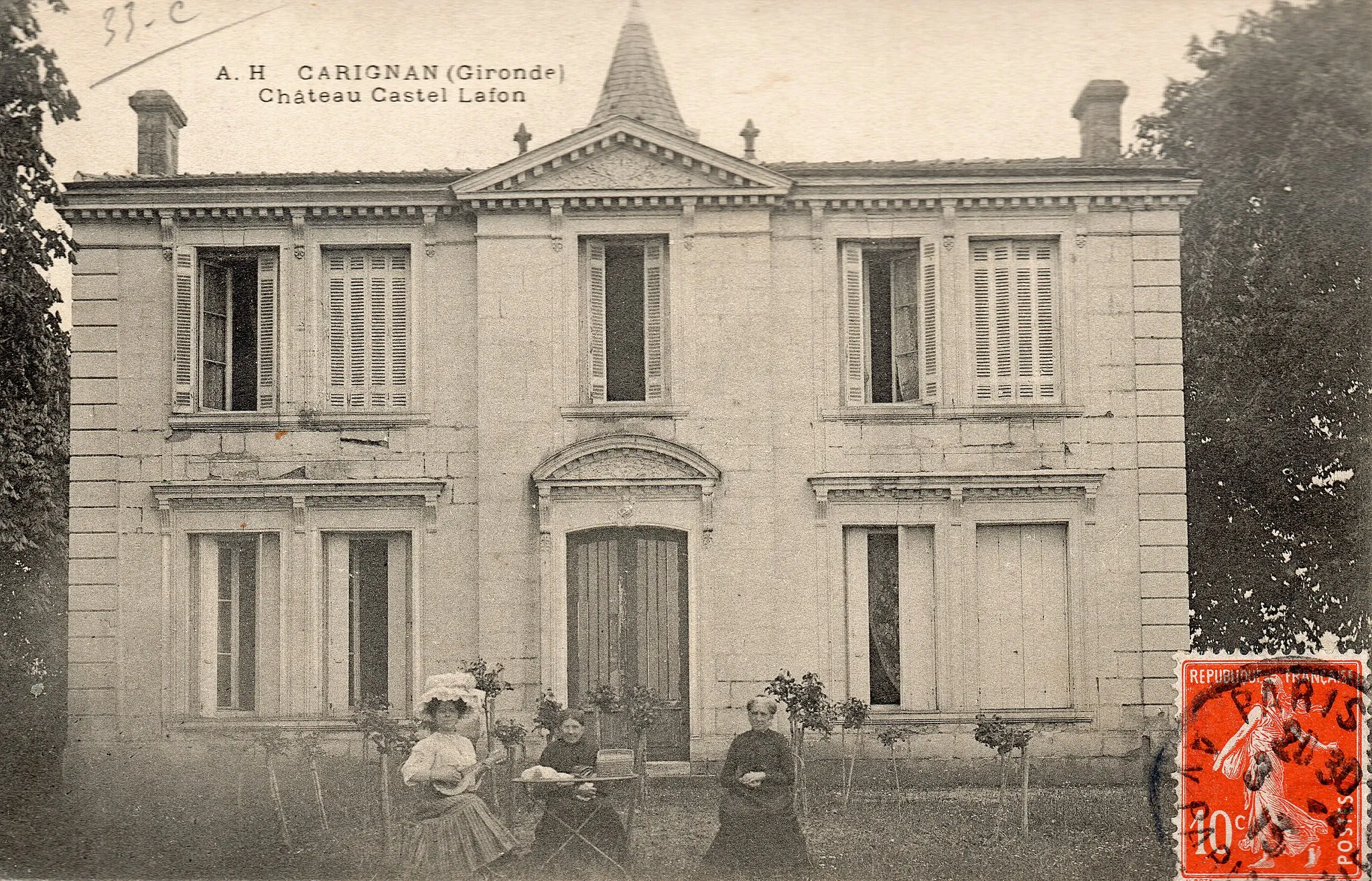 Photo showing: Carignan-de-Bordeaux