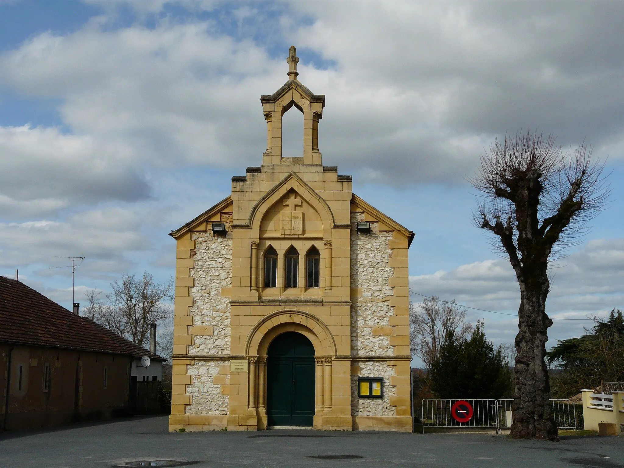Photo showing: La façade sud du temple de l'église réformée de France, Gardonne, Dordogne, France.