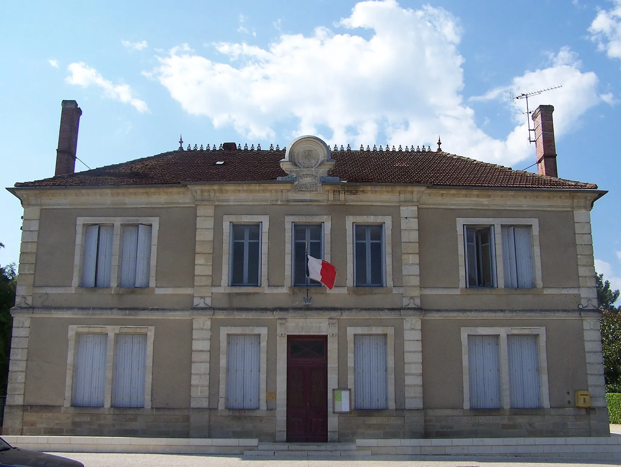 Photo showing: Town hall of Coimères (Gironde, France)