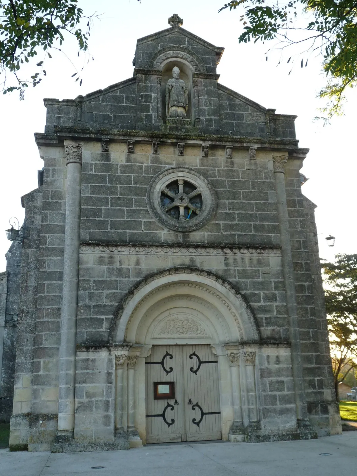 Photo showing: Eglise de Laruscade, Gironde, France