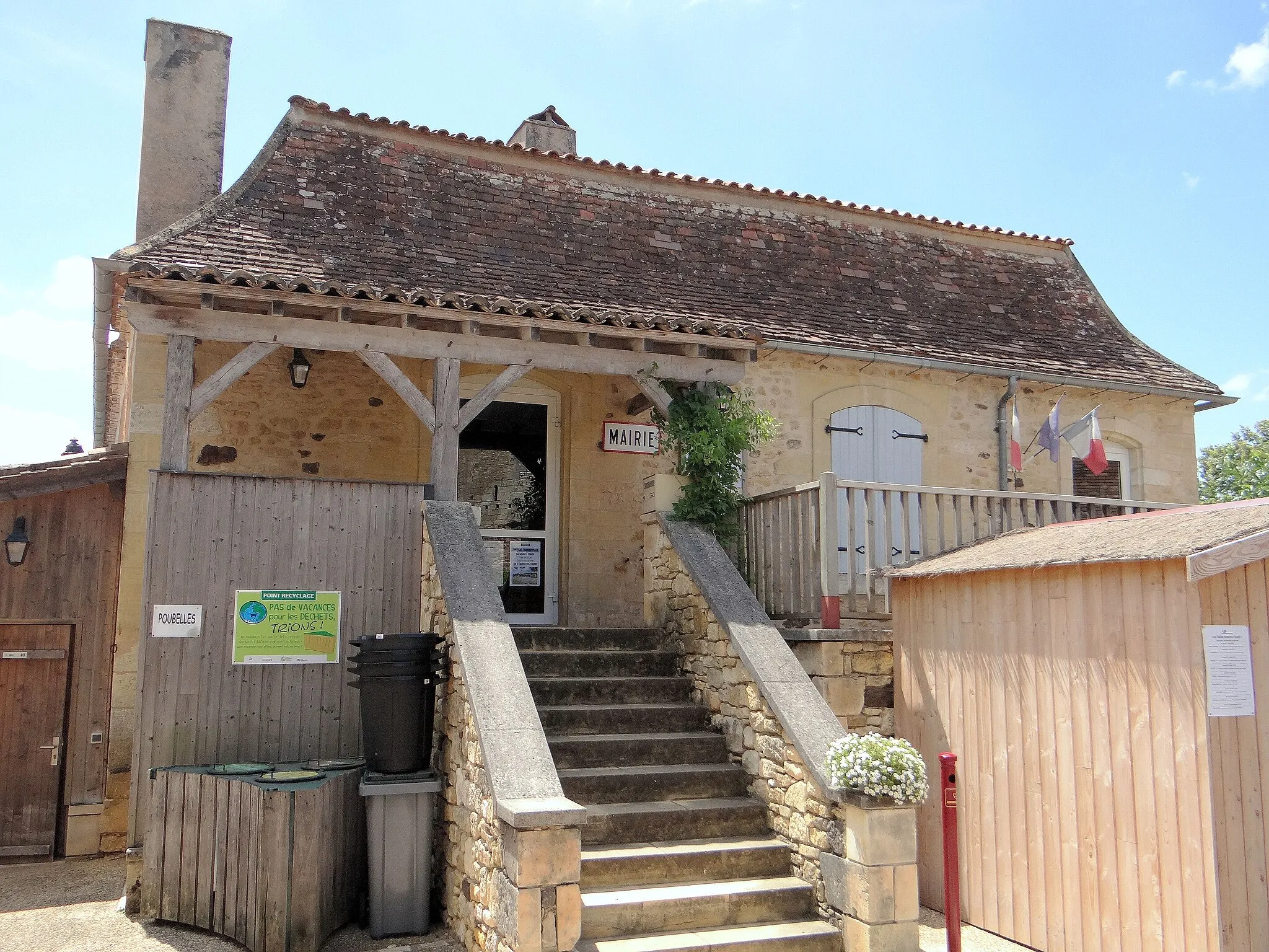 Photo showing: Audrix - Mairie