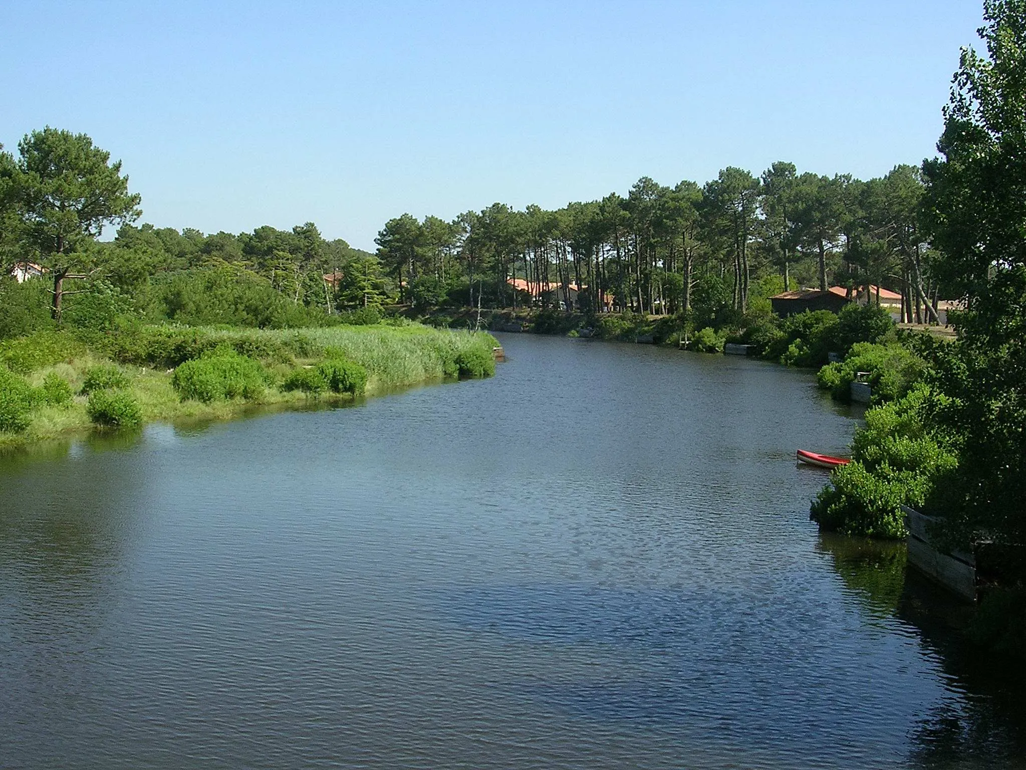 Photo showing: Courant de Mimizan, vu du pont des Trounques