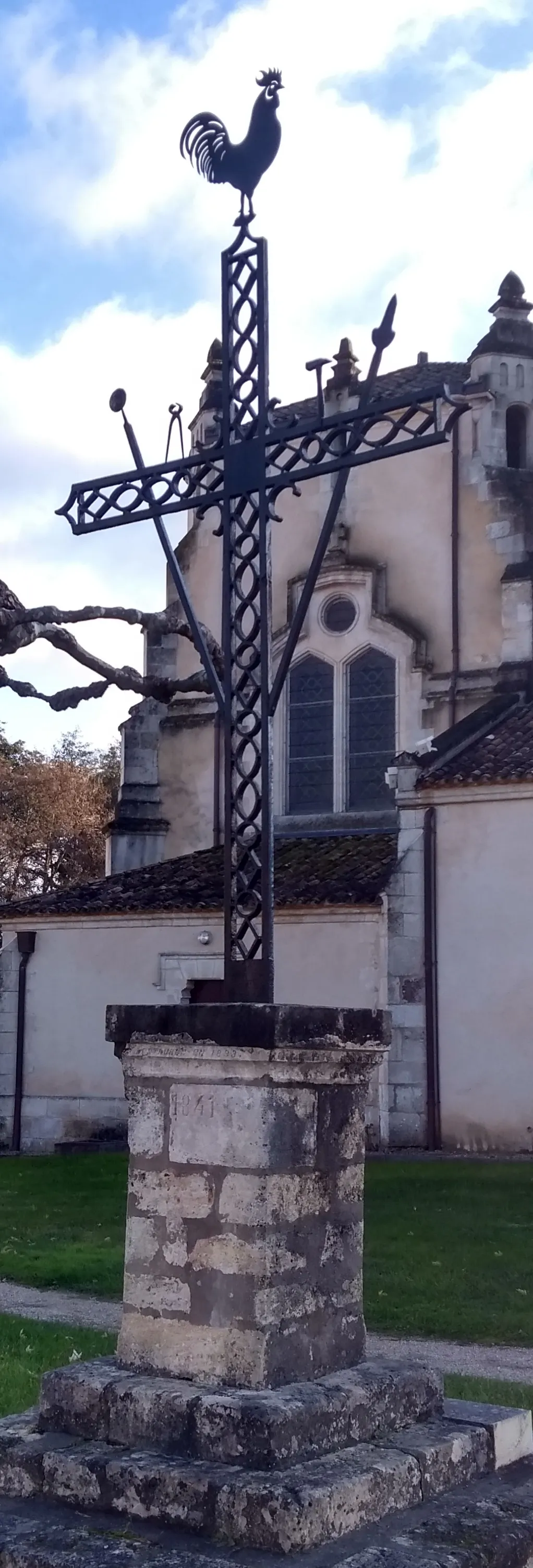 Photo showing: Croix de la Passion de Mios, Gironde, France