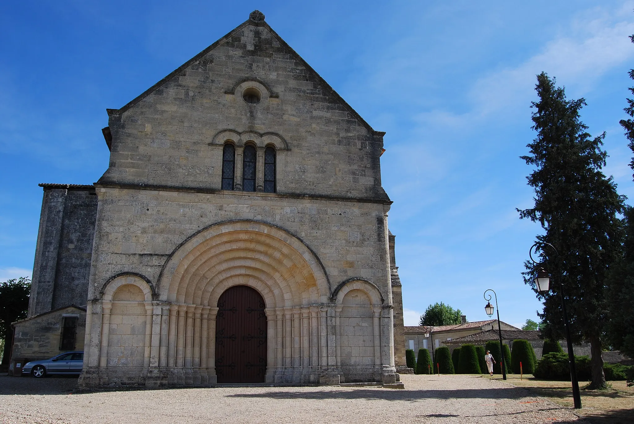 Photo showing: This building is indexed in the base Mérimée, a database of architectural heritage maintained by the French Ministry of Culture, under the reference PA00083639 .