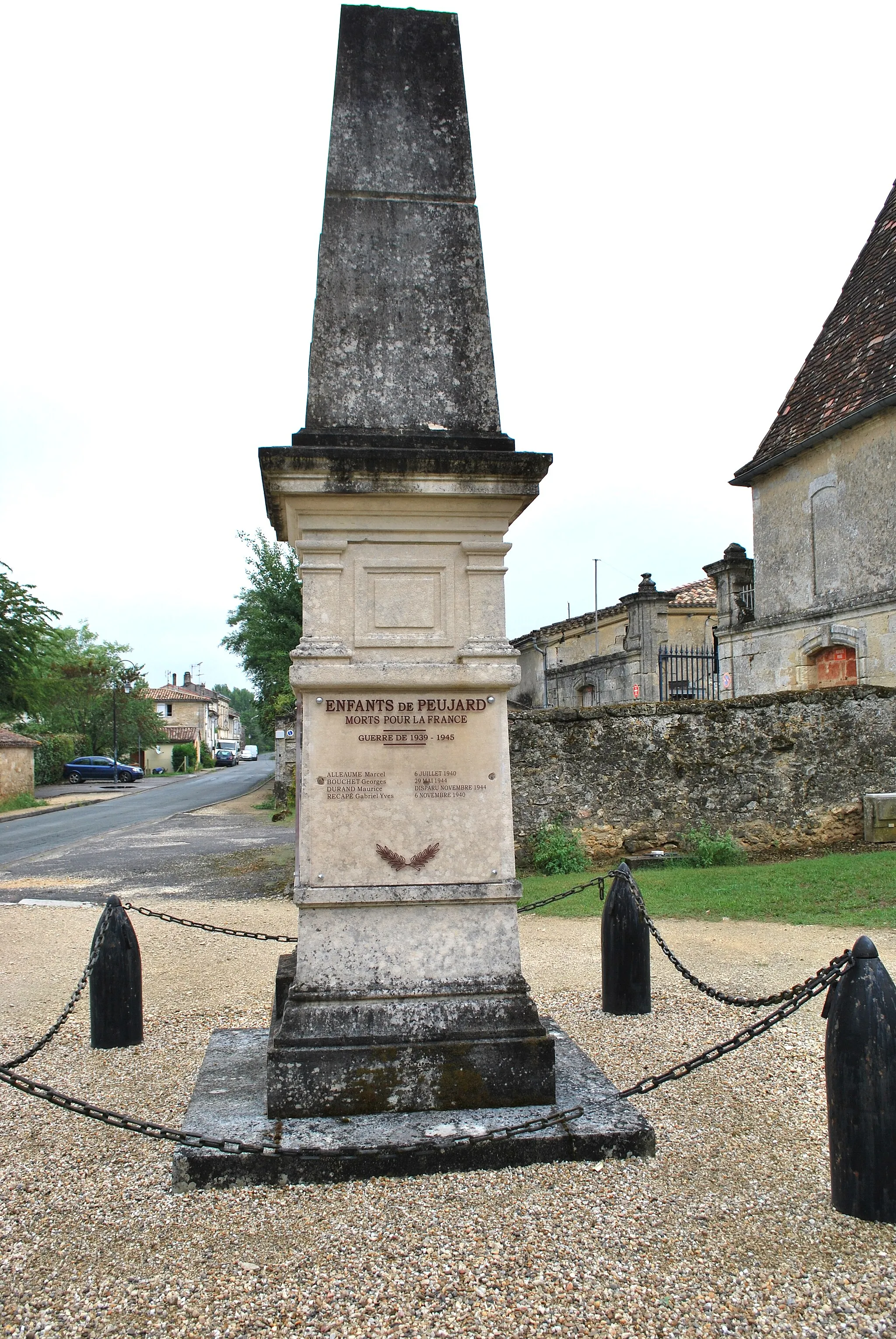 Photo showing: Peujard église Notre-Dame