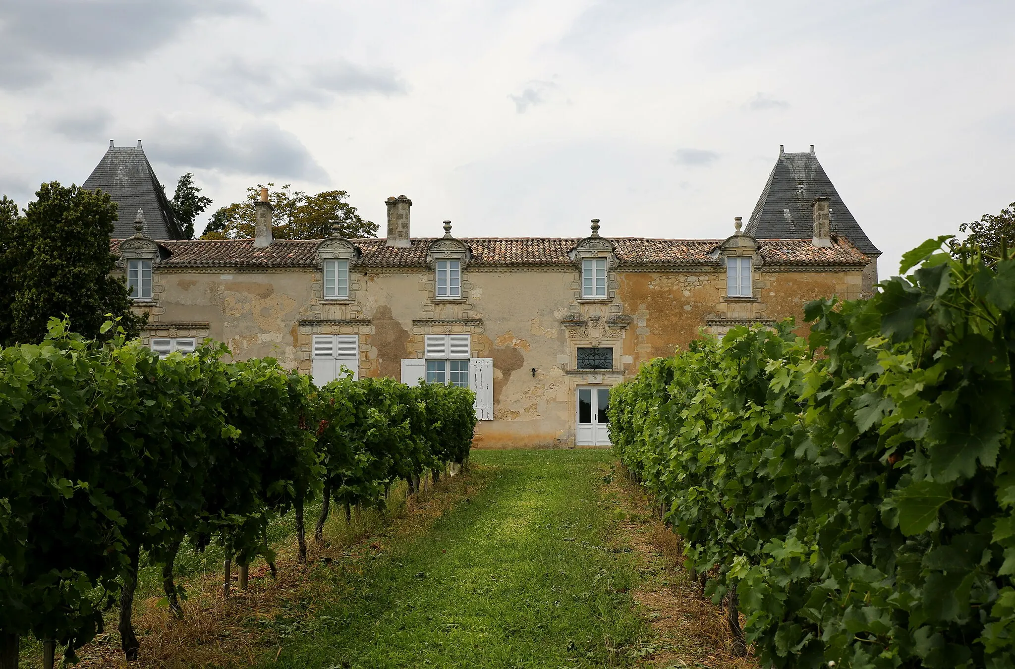 Photo showing: Château Péconet