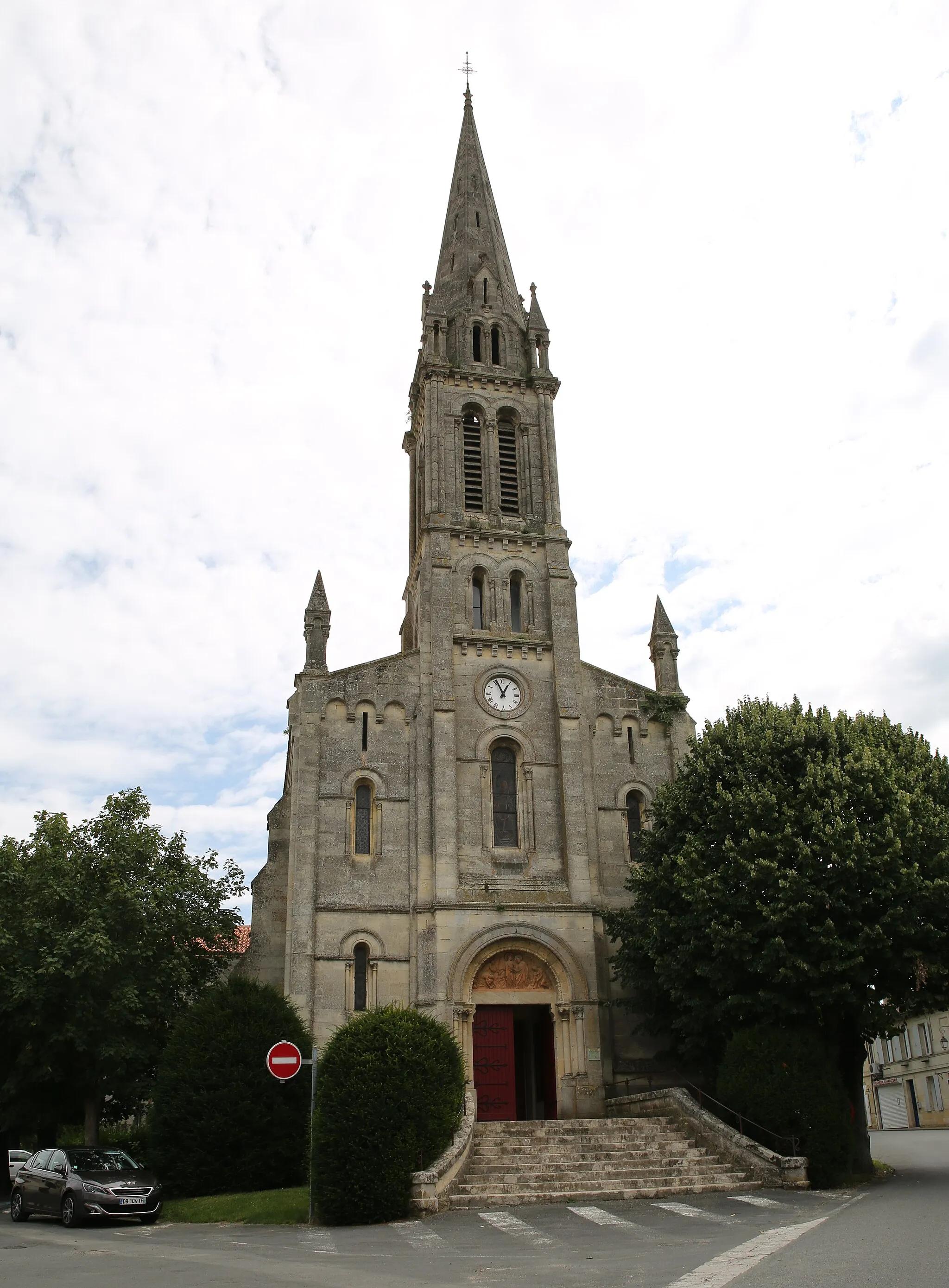 Photo showing: Quinsac Église