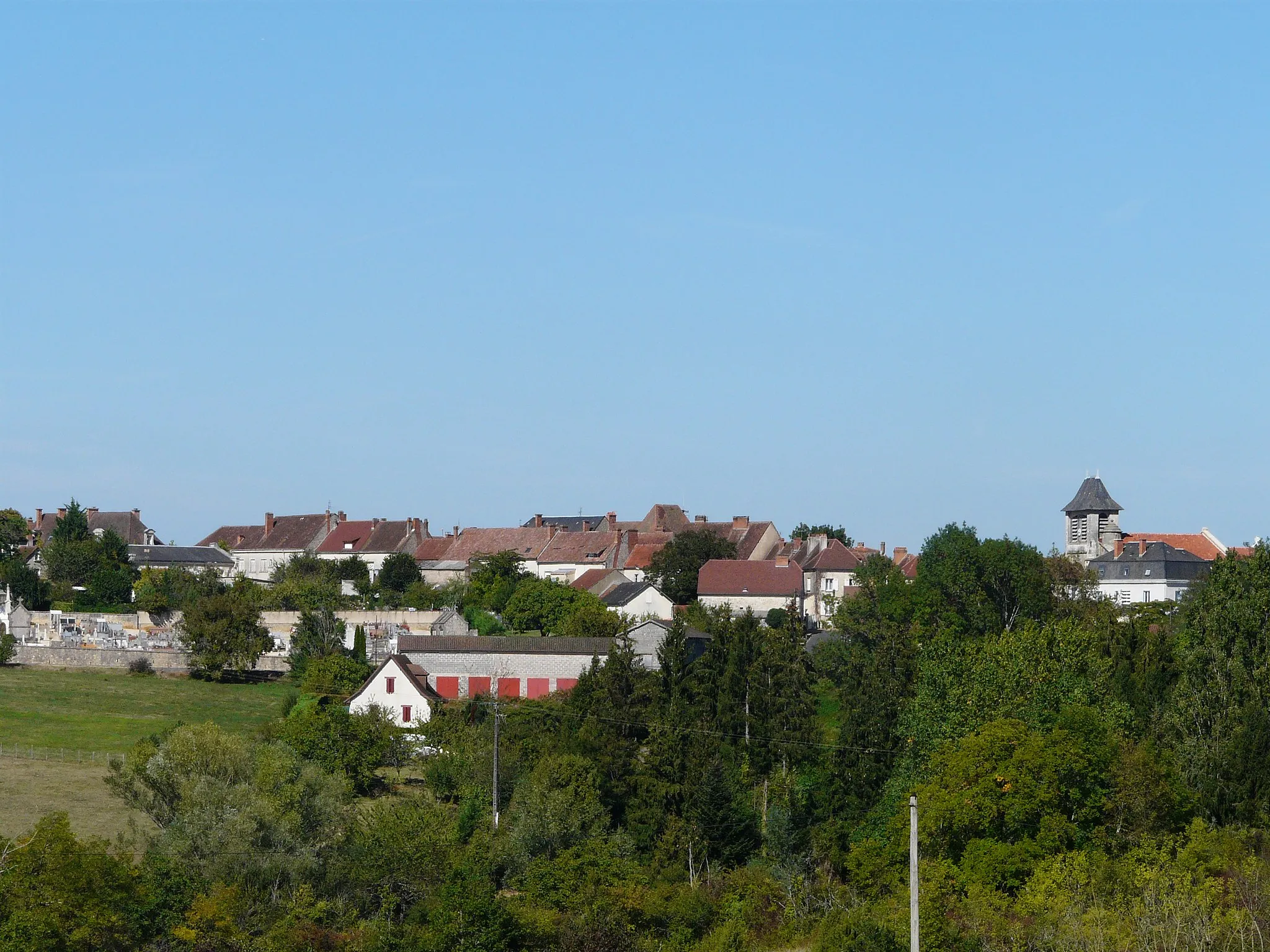 Photo showing: Le bourg de Rouffignac, Rouffignac-Saint-Cernin-de-Reilhac, Dordogne, France.