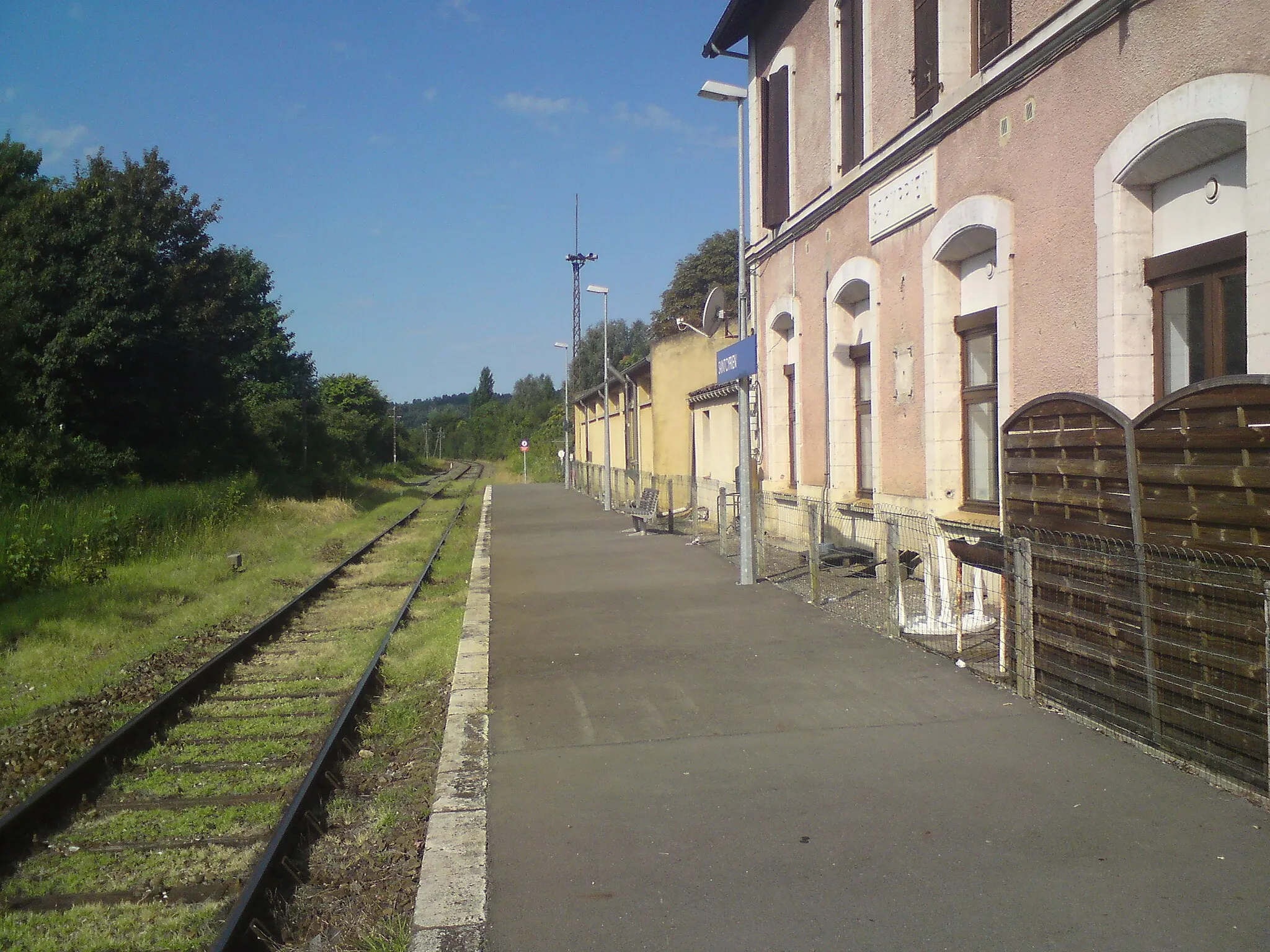 Photo showing: Saint-Cyprien station