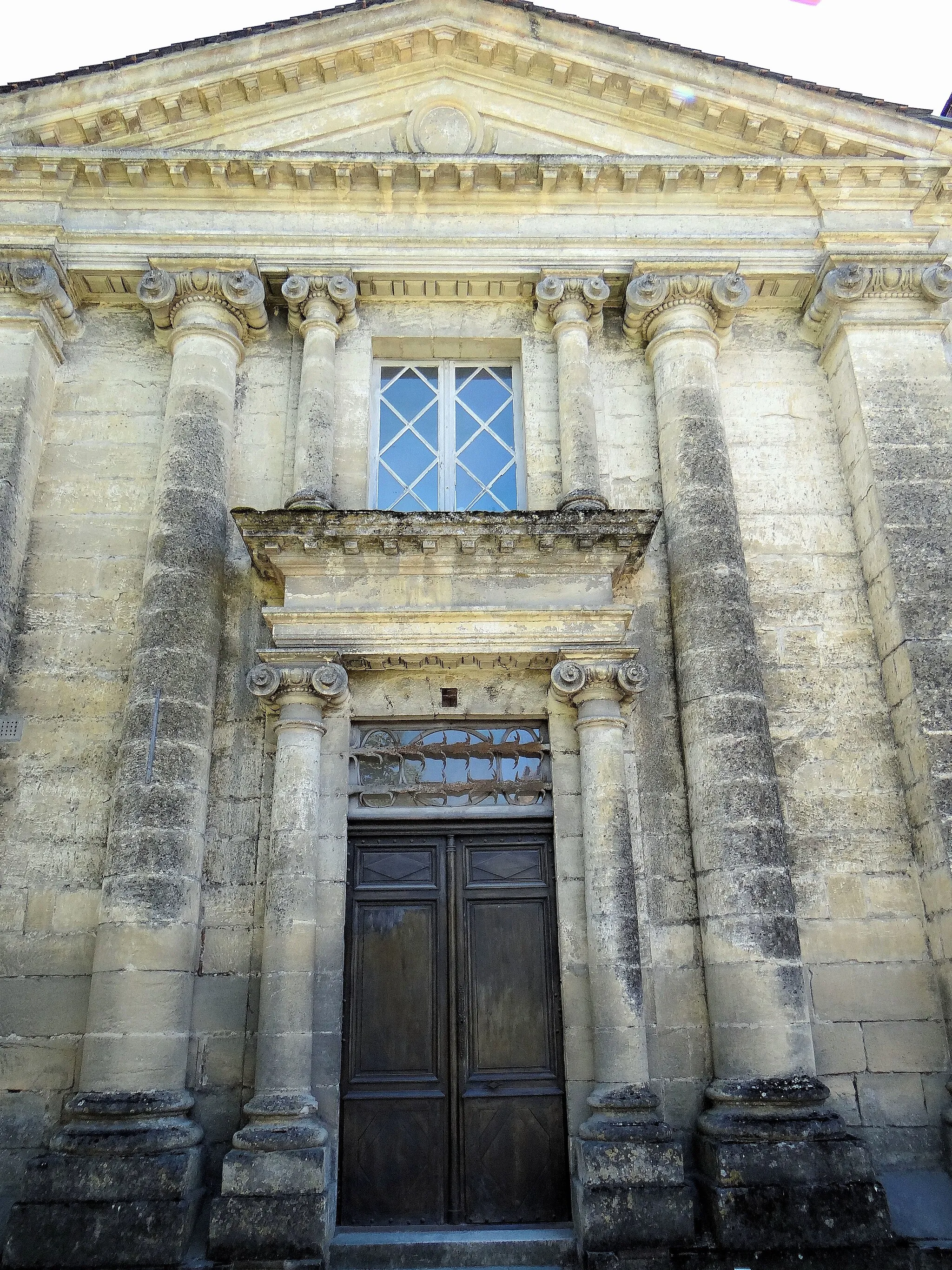 Photo showing: Saint-Cyprien - Château - Portail sur la rue Gambetta