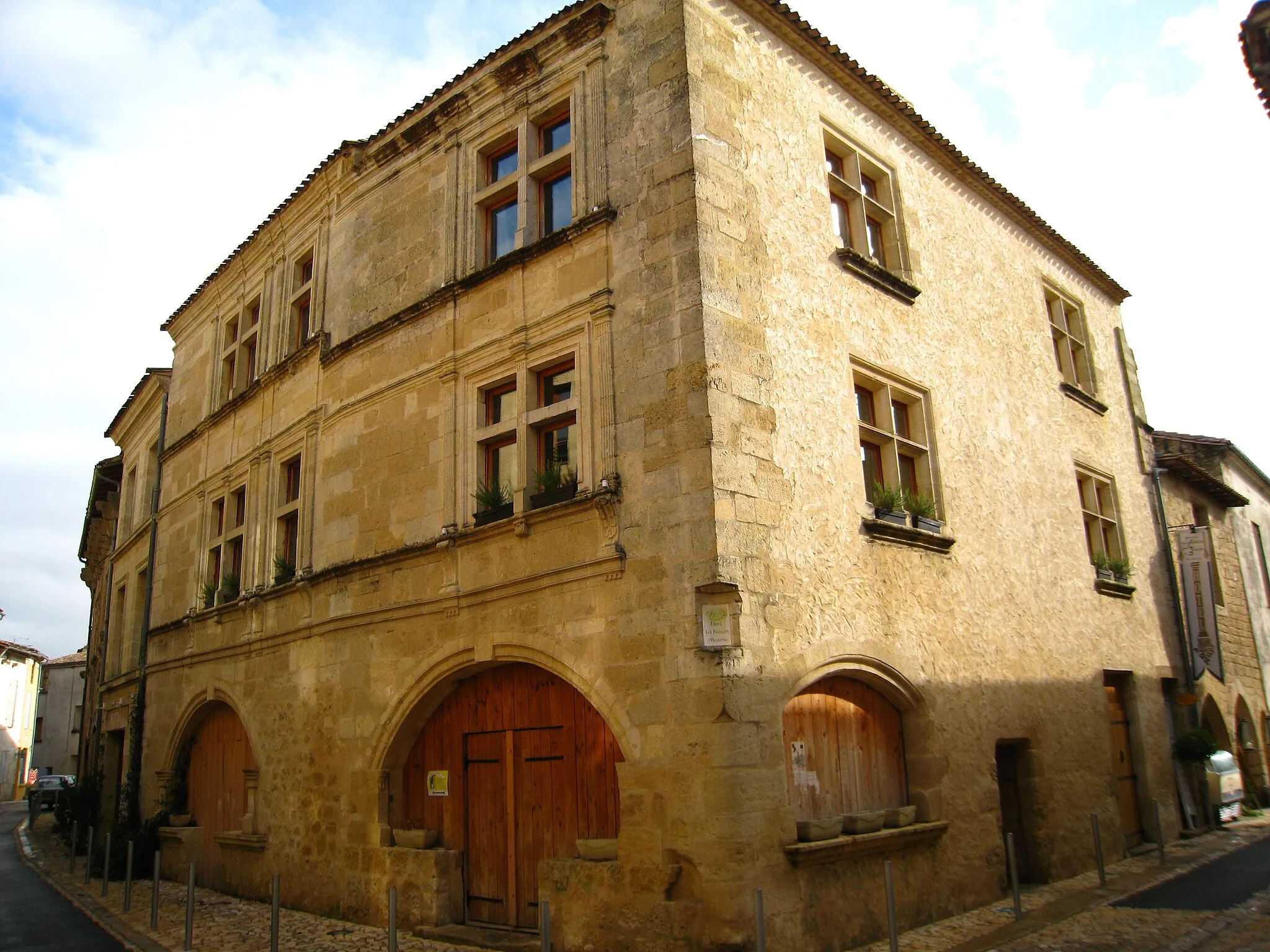 Photo showing: Saint-Macaire - Hôtel