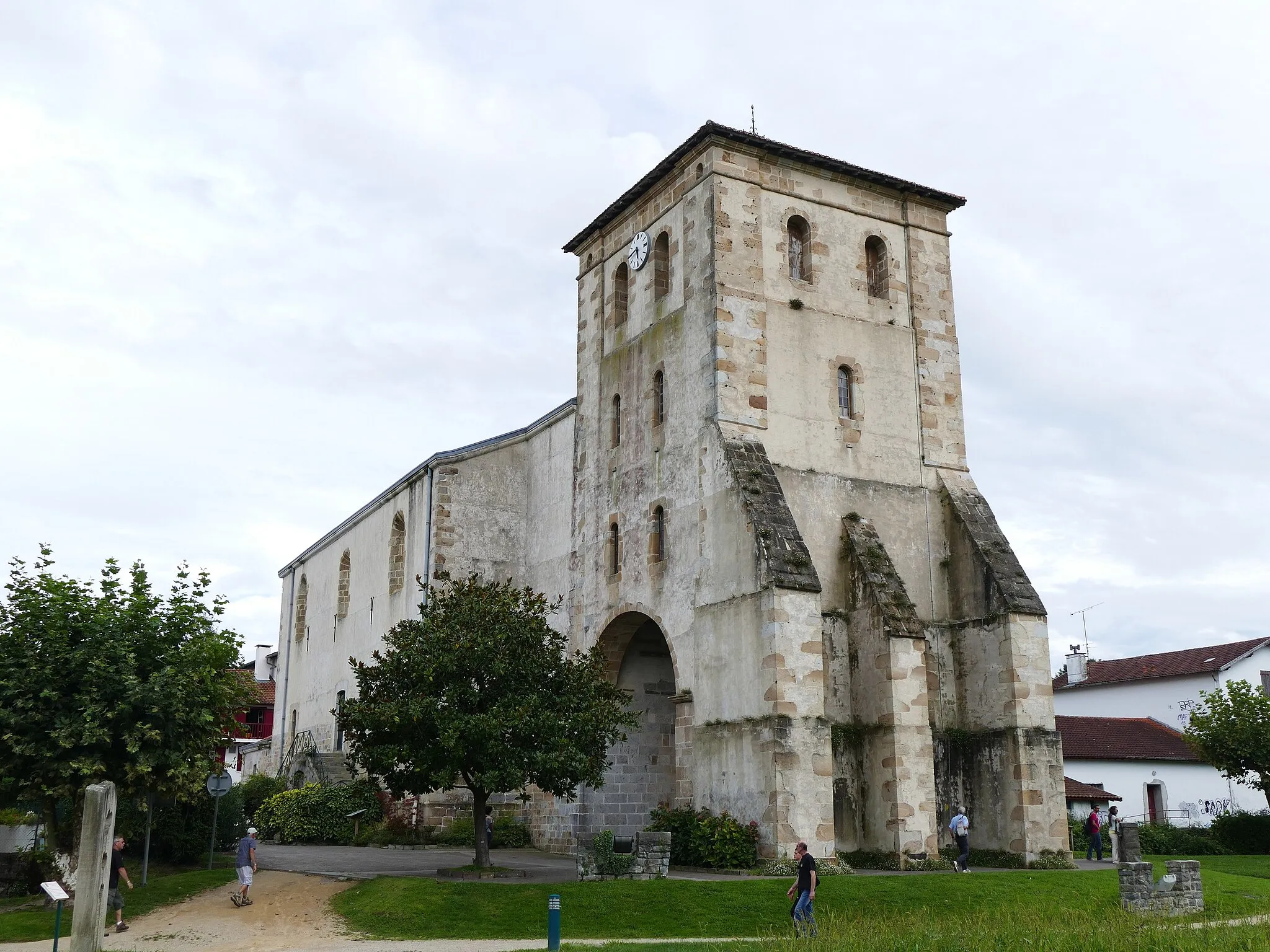 Photo showing: Saint-Peter's church in Saint-Pée-sur-Nivelle (Pyrénées-Atlantiques, Nouvelle-Aquitaine, France).