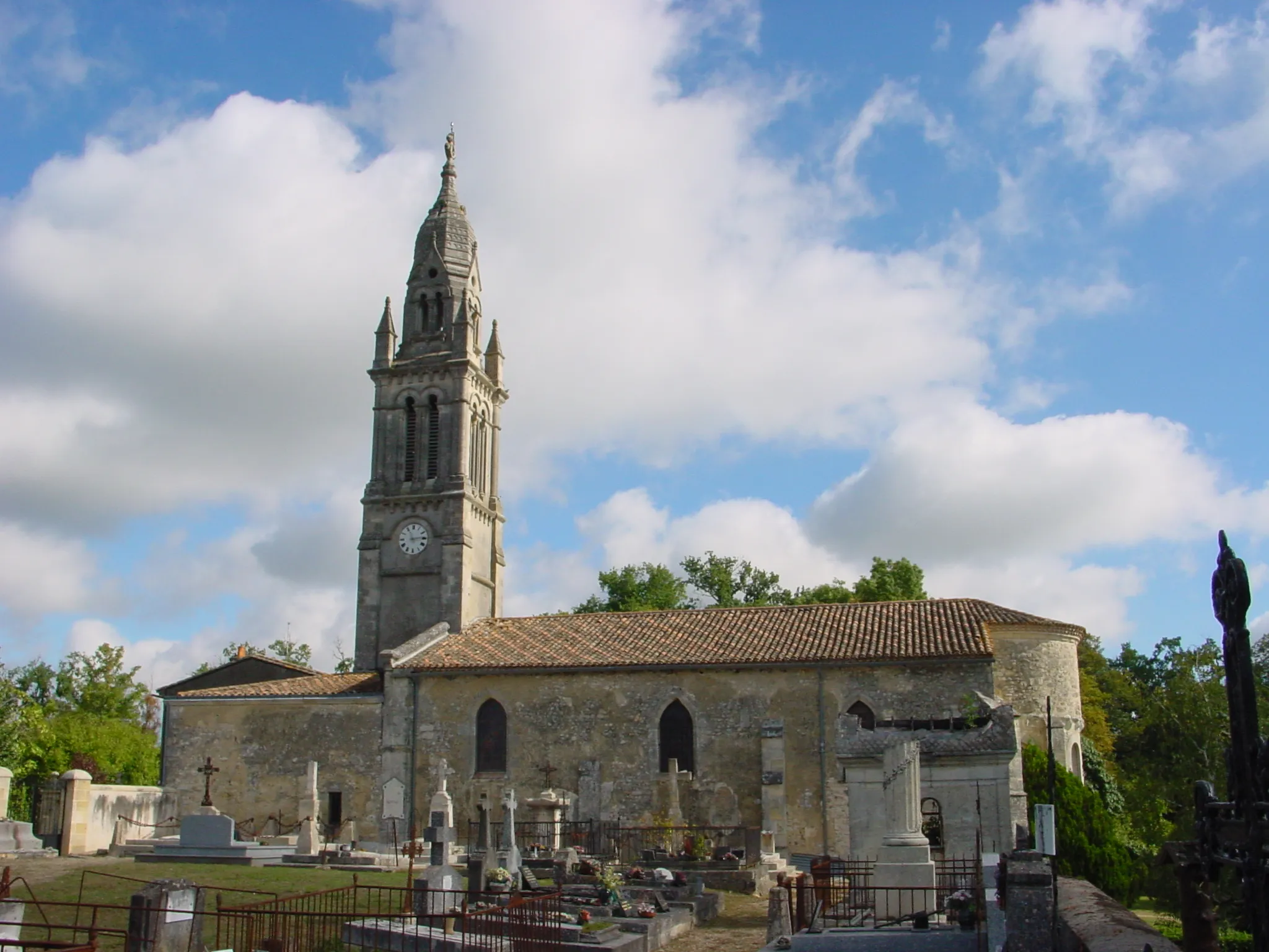 Photo showing: Photos prise par mes soins, je la laisse libre d'utilisation sans aucune restriction.
Vous pouvez me contacter si vous voulez d'autres clichés de la ville.
fr:Catégorie:Image d'église de France

sainte-eulalie.com