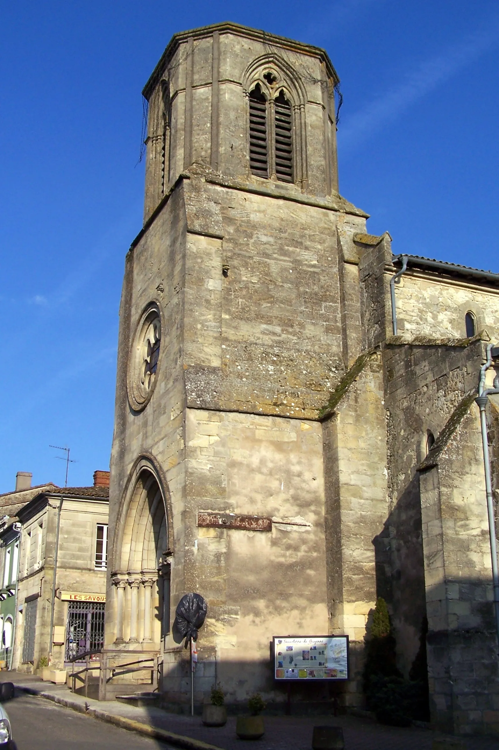 Photo showing: Church Notre-Dame of Sauveterre-de-Guyenne (Gironde, France)