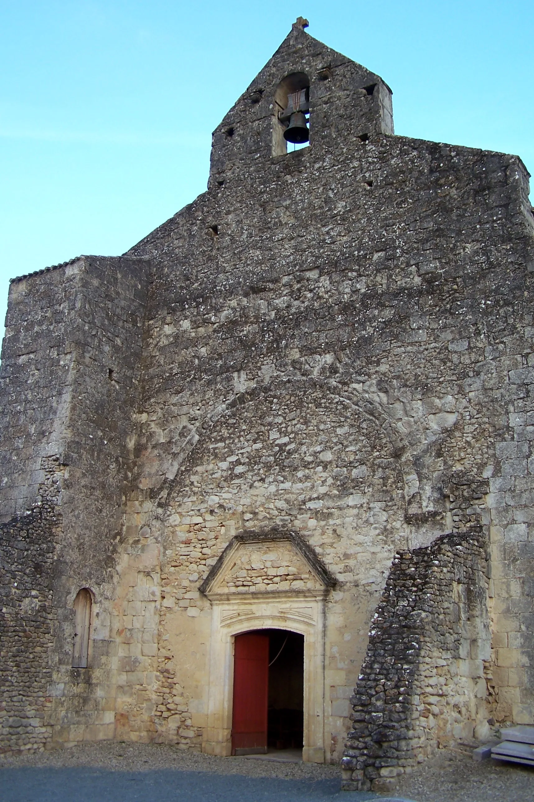 Photo showing: Church of Saint-Léger-de-Vignagne in Sauveterre-de-Guyenne (Gironde, France)