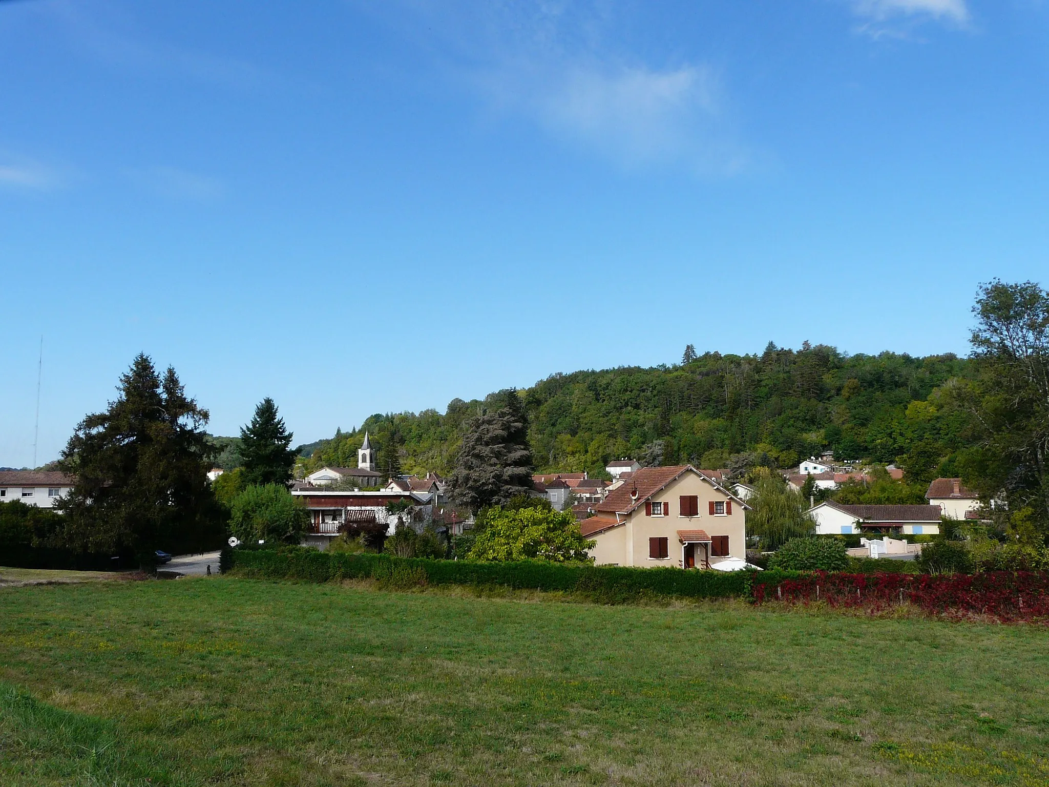 Photo showing: Le bourg de Vergt, Dordogne, France.