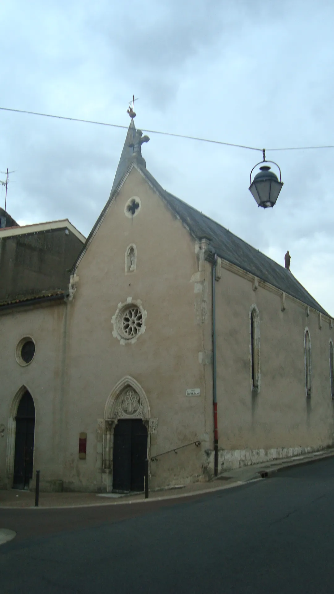 Photo showing: This building is inscrit au titre des monuments historiques de la France. It is indexed in the base Mérimée, a database of architectural heritage maintained by the French Ministry of Culture, under the reference PA00084267 .