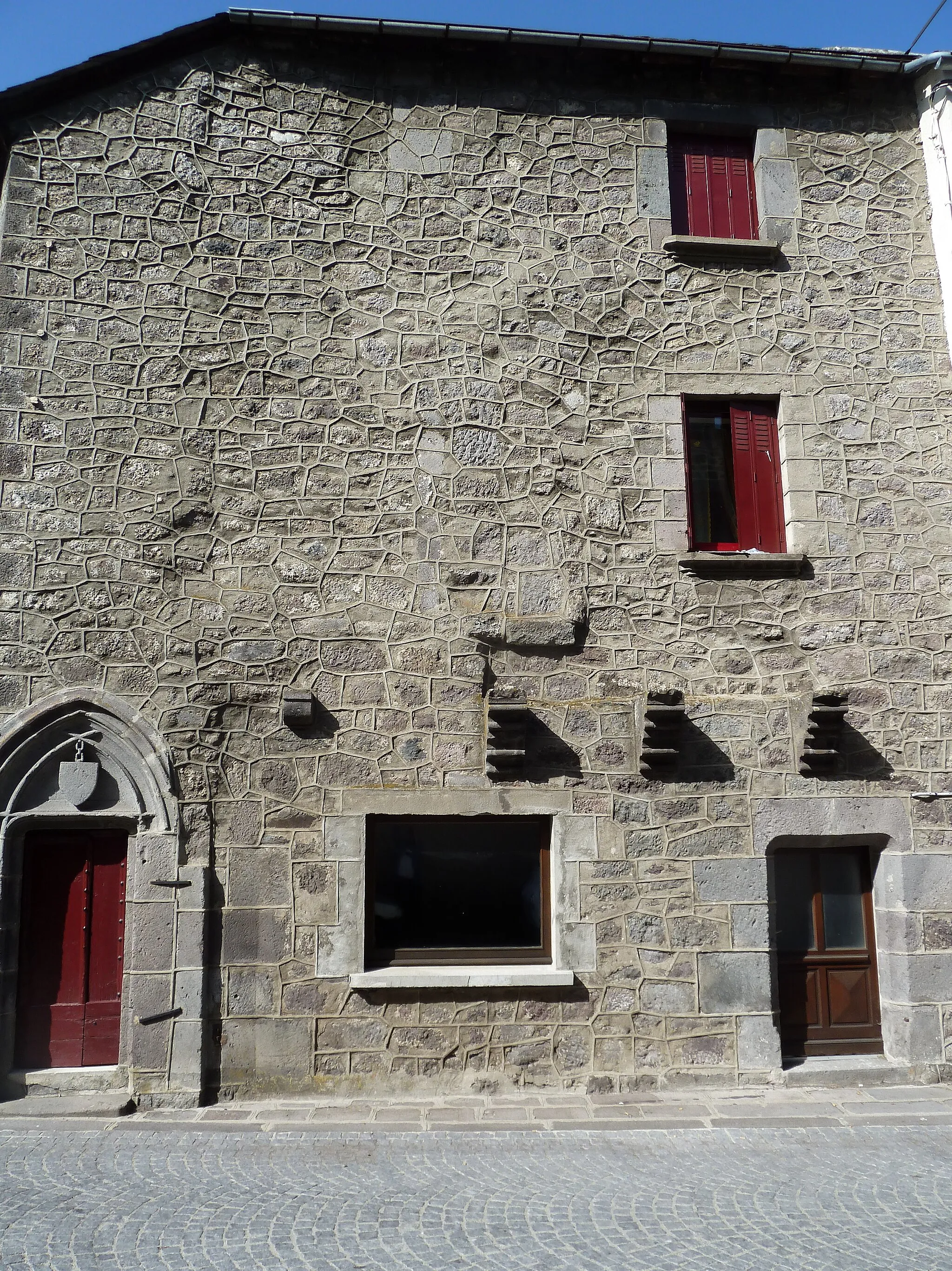 Photo showing: Une ville médiévale Besse-et-Saint-Anastaise dans les Monts_Dore Puy-de-Dôme