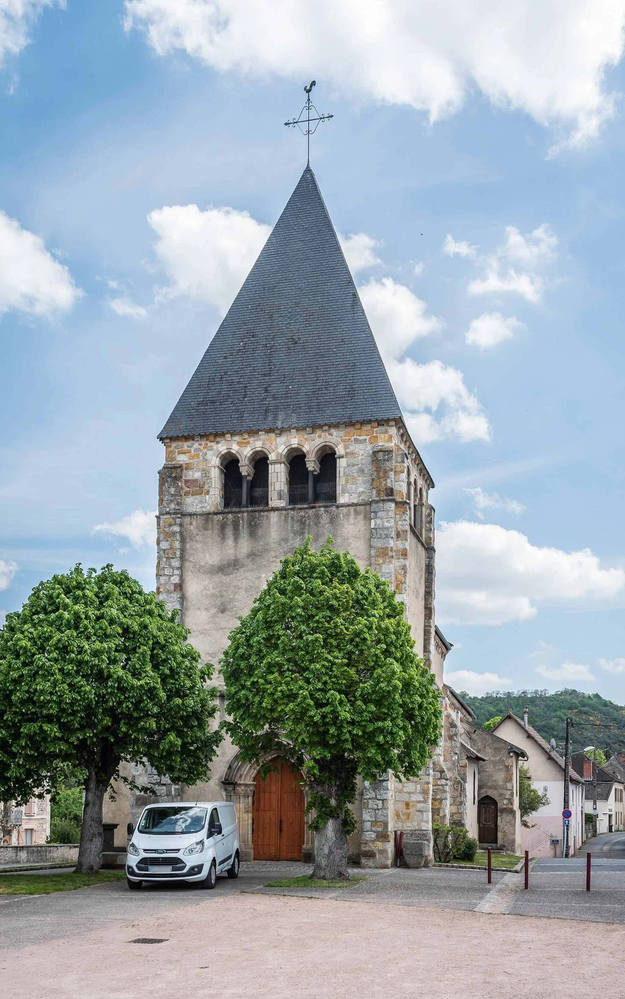 Photo showing: Saint George church in Desertines, Allier, France