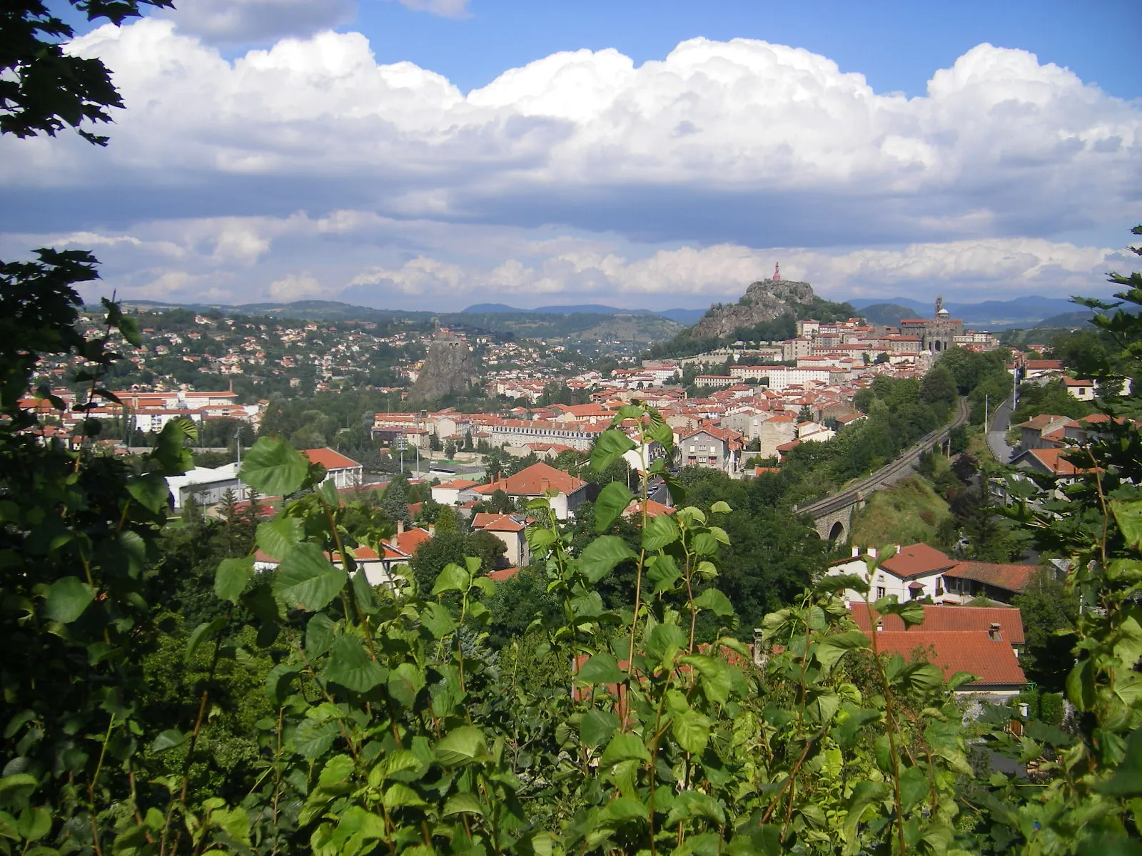 Photo showing: Le Puy as viewed from west.