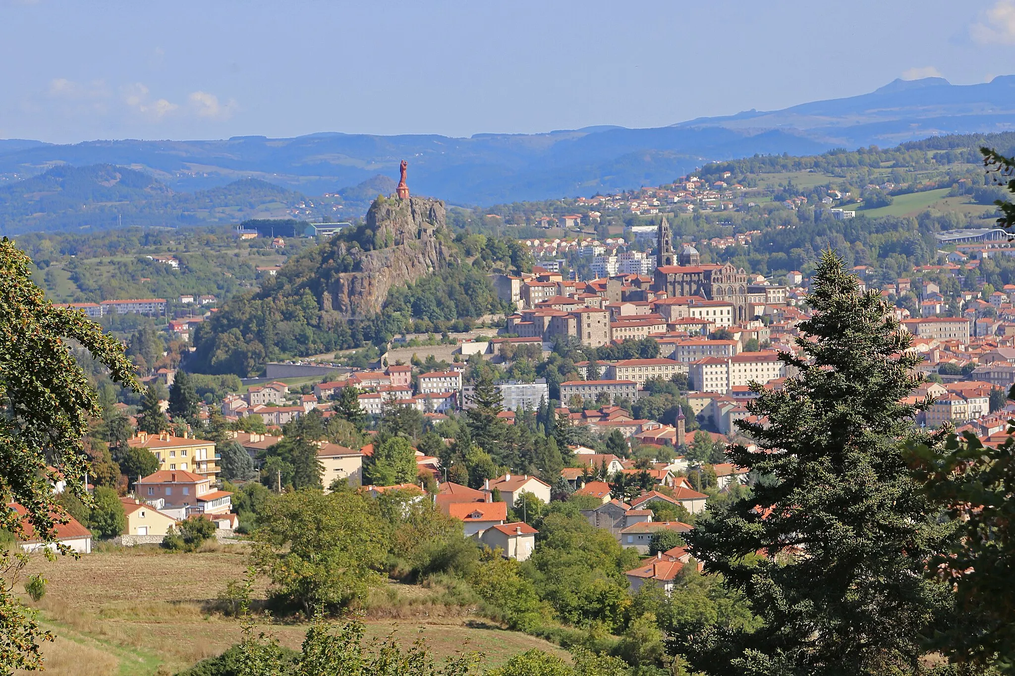 Photo showing: Le Puy-en-Velay, eine französische Stadt im Département Haute-Loire.