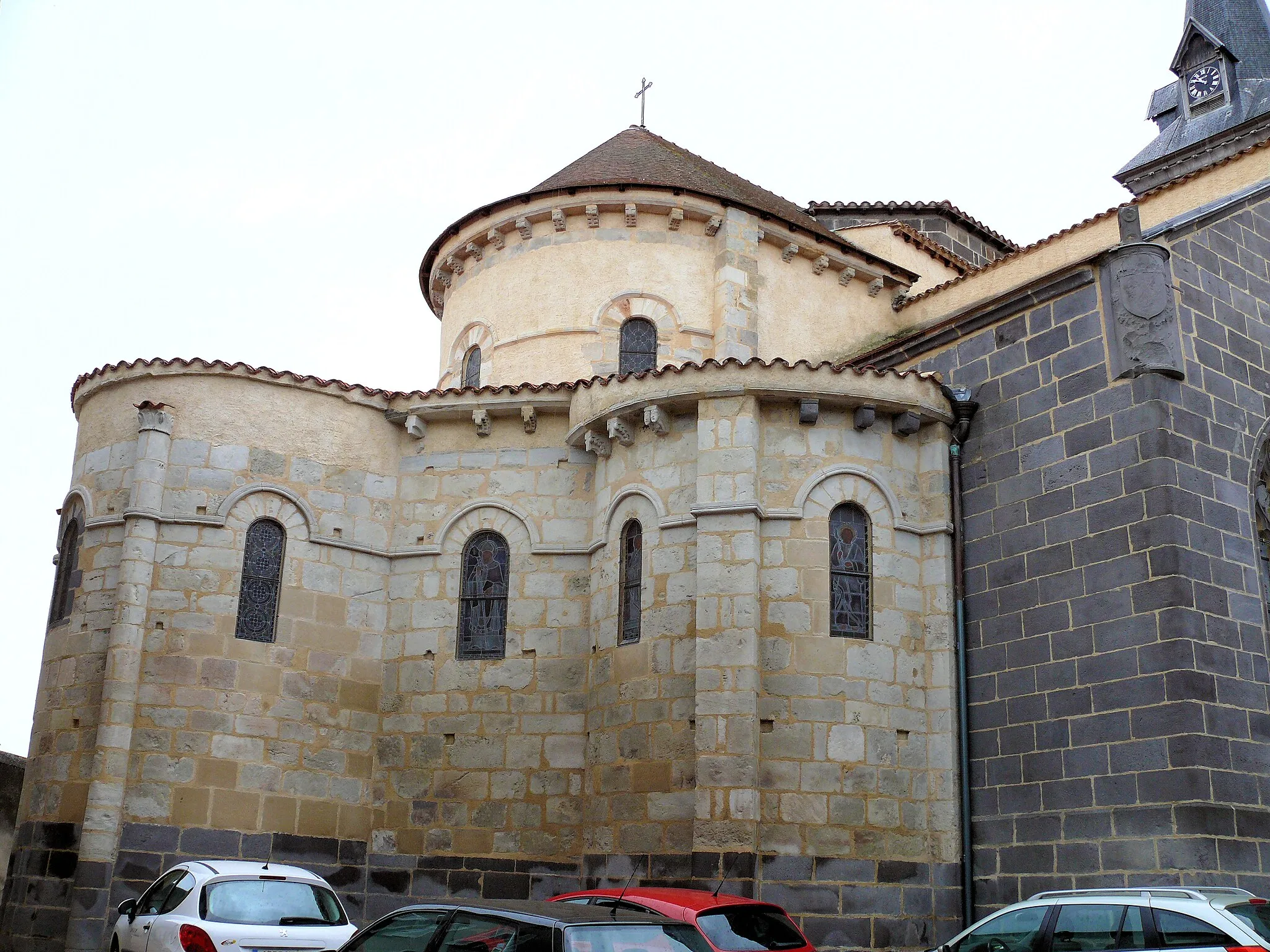 Photo showing: Maringues - Eglise - Chevet roman