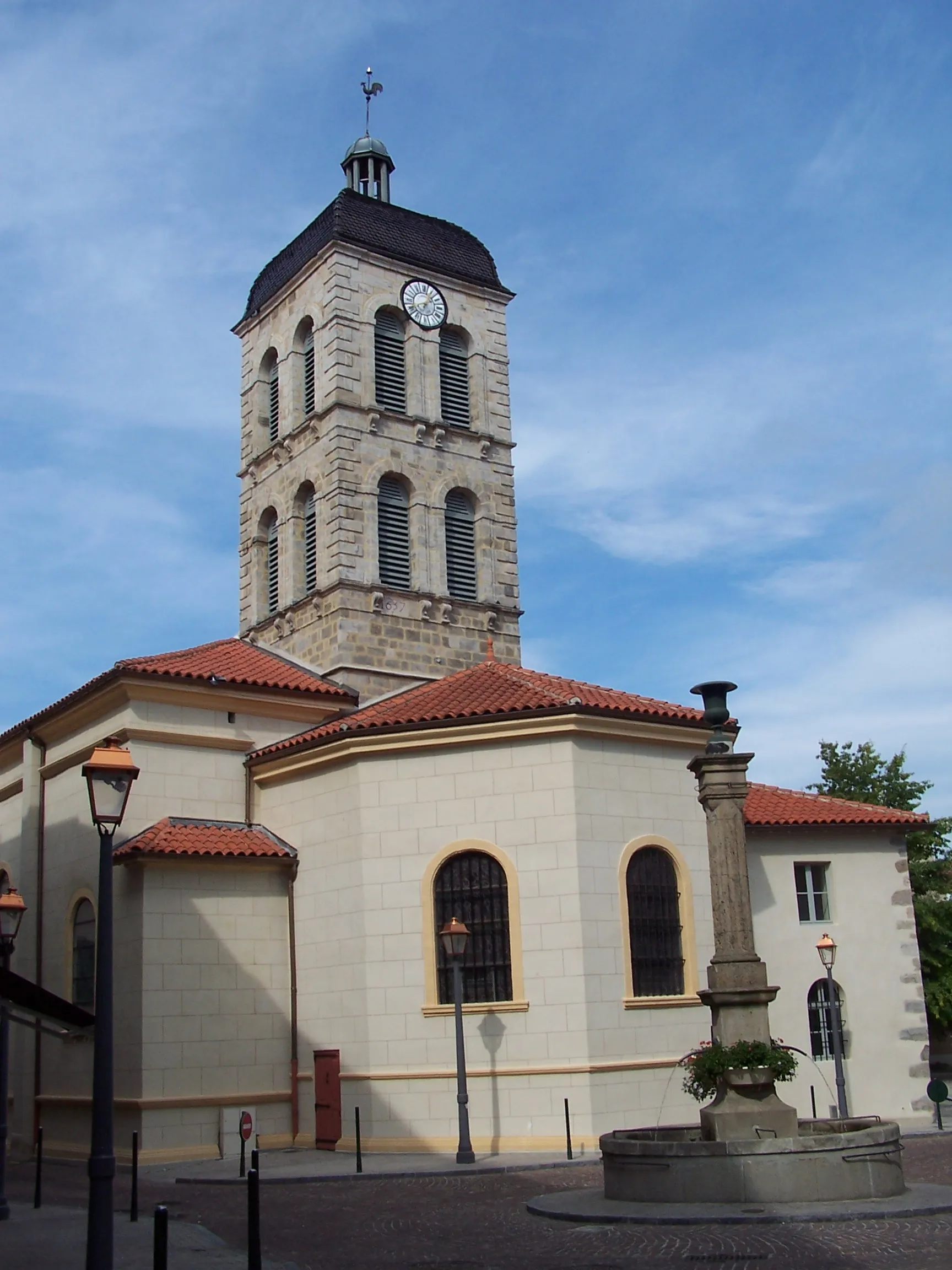 Photo showing: This building is inscrit au titre des monuments historiques de la France. It is indexed in the base Mérimée, a database of architectural heritage maintained by the French Ministry of Culture, under the reference PA00092717 .