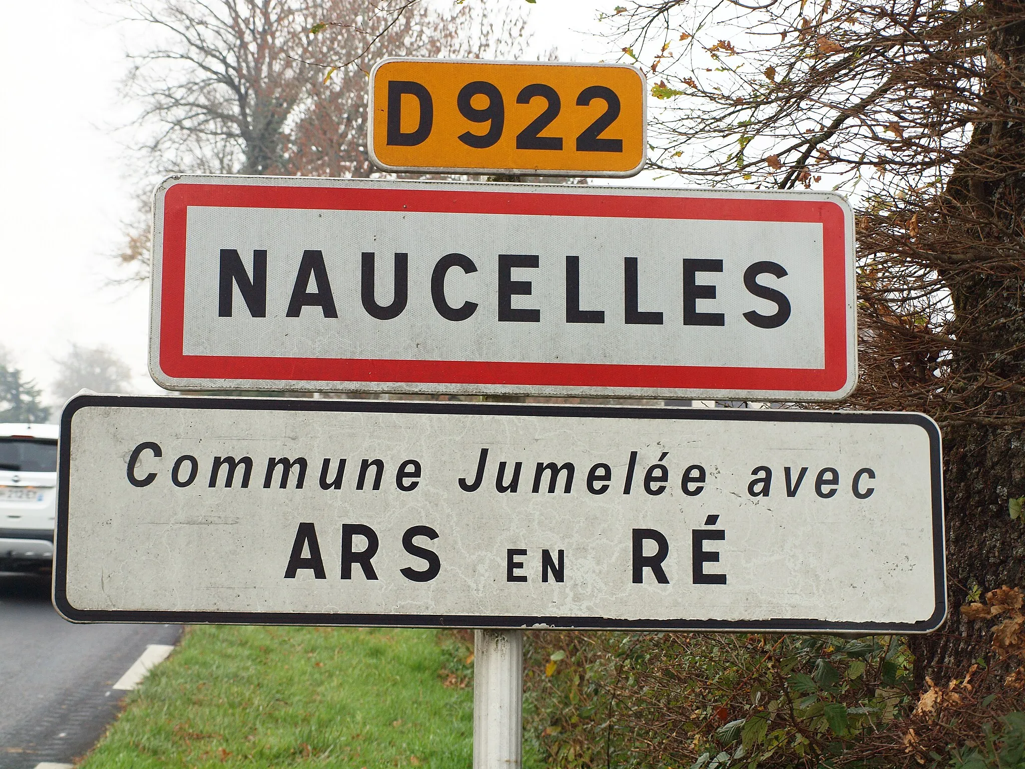 Photo showing: Naucelles (Cantal, France) ; panneau d'agglomération.