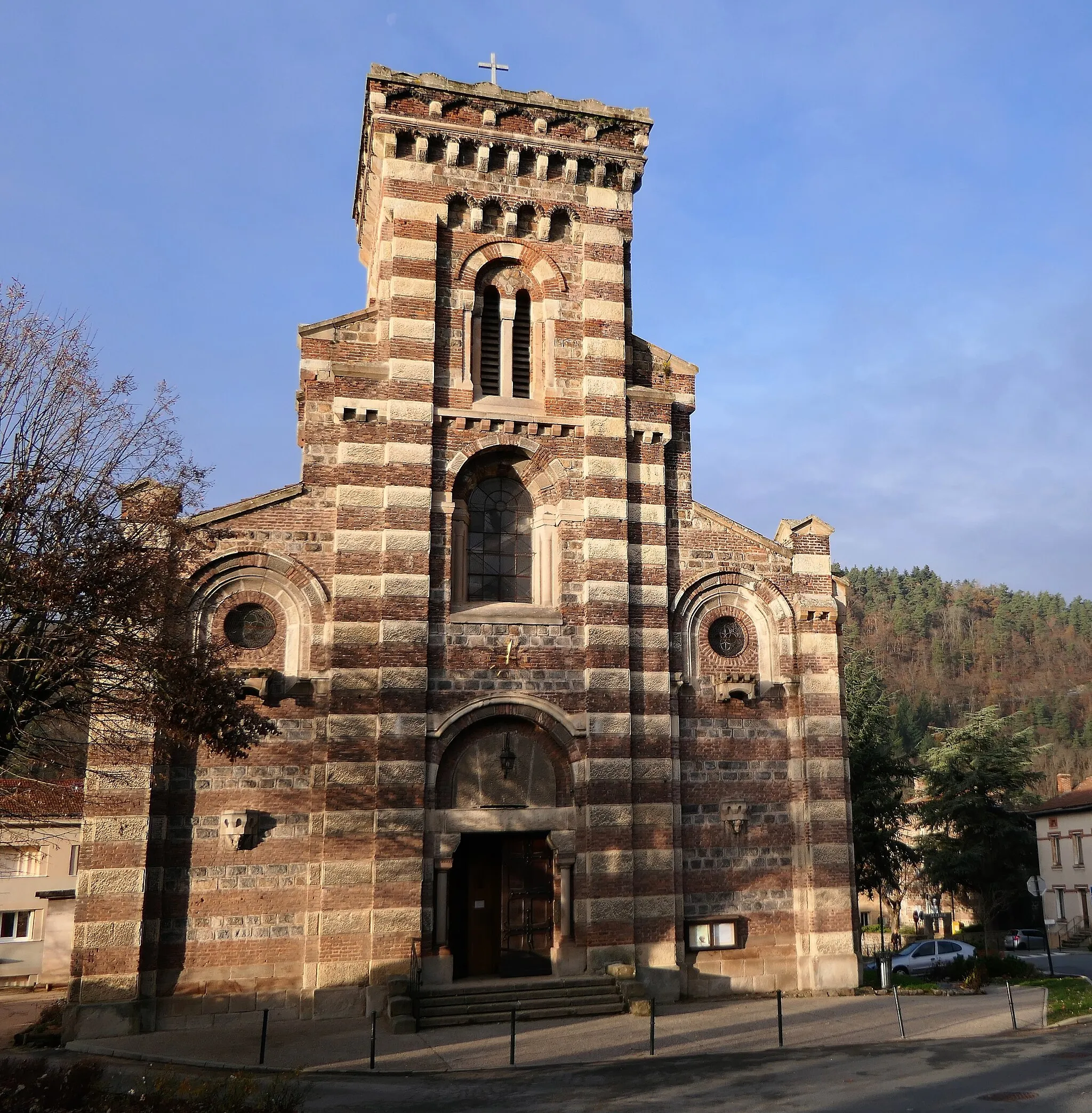 Photo showing: L'église de Pont-Salomon