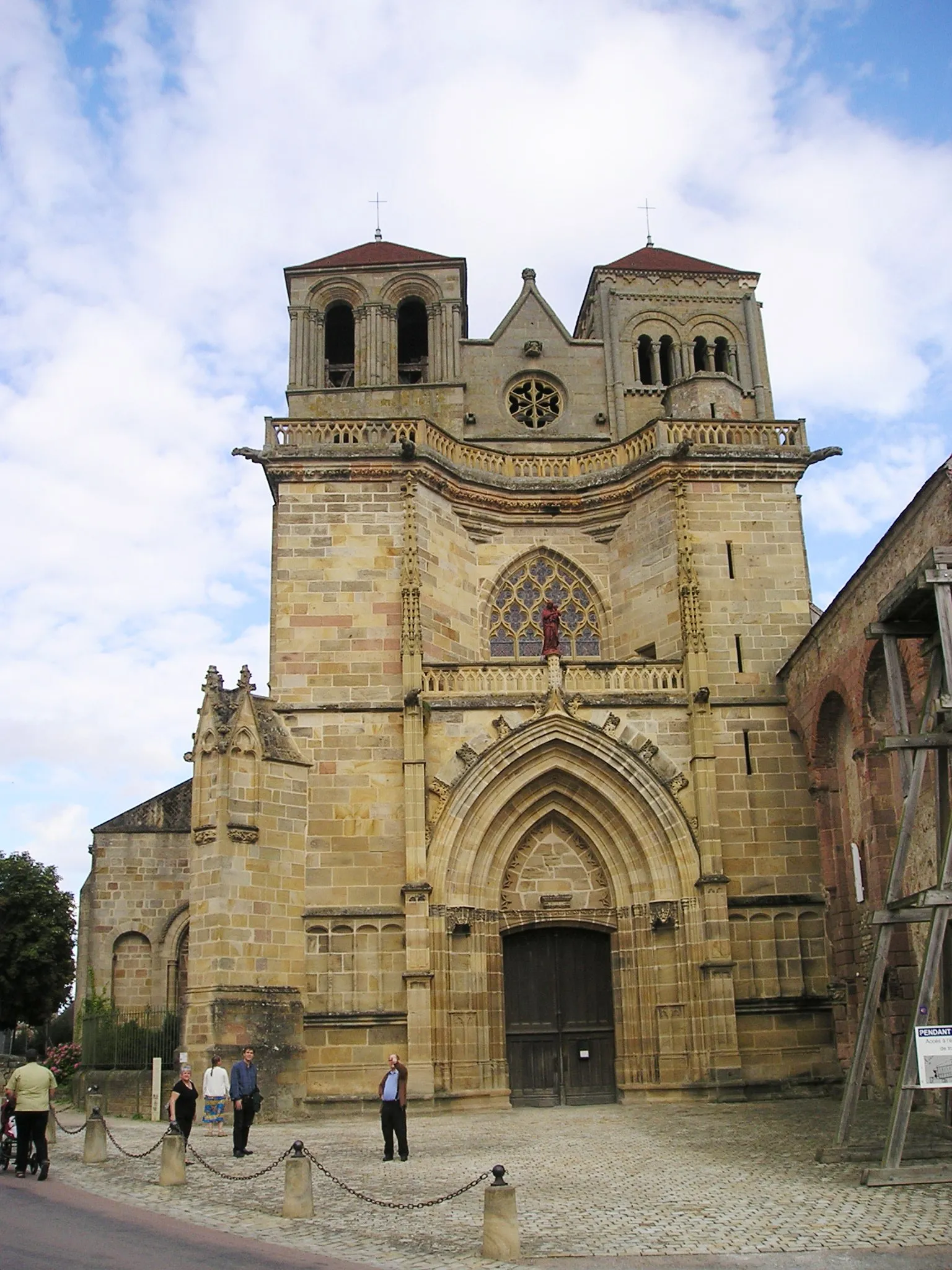 Photo showing: Souvigny Abteikirche Westfassade