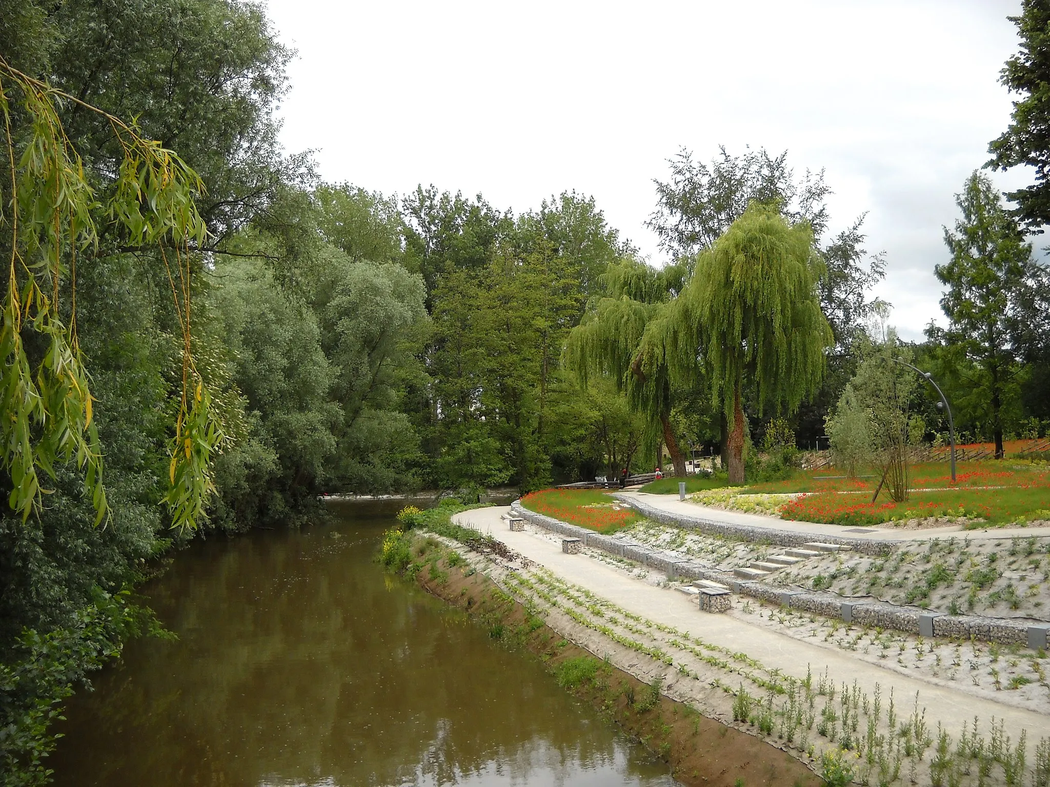 Photo showing: River Orne, in Argentan, Orne, France.