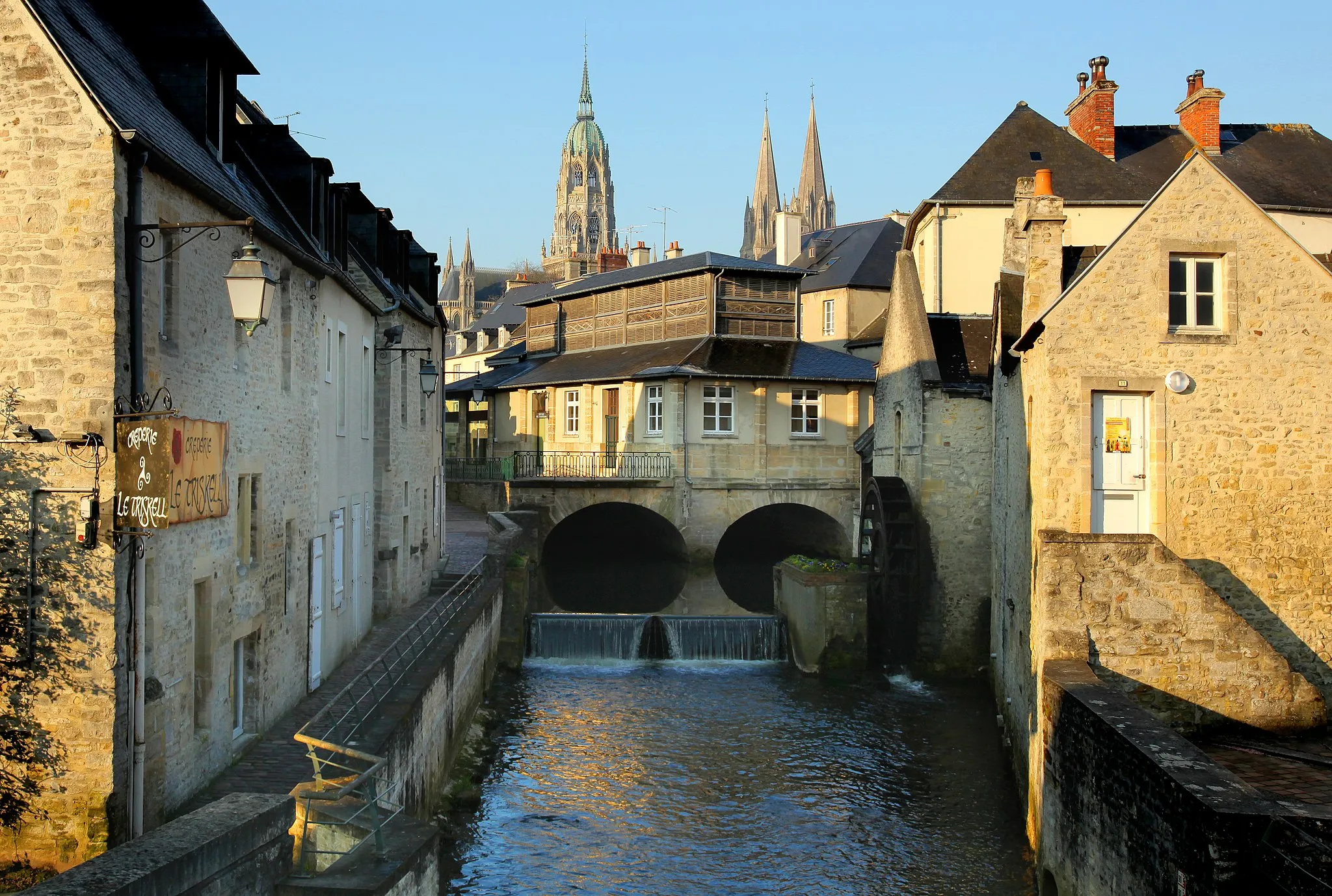 Photo showing: Rives de l'Aure