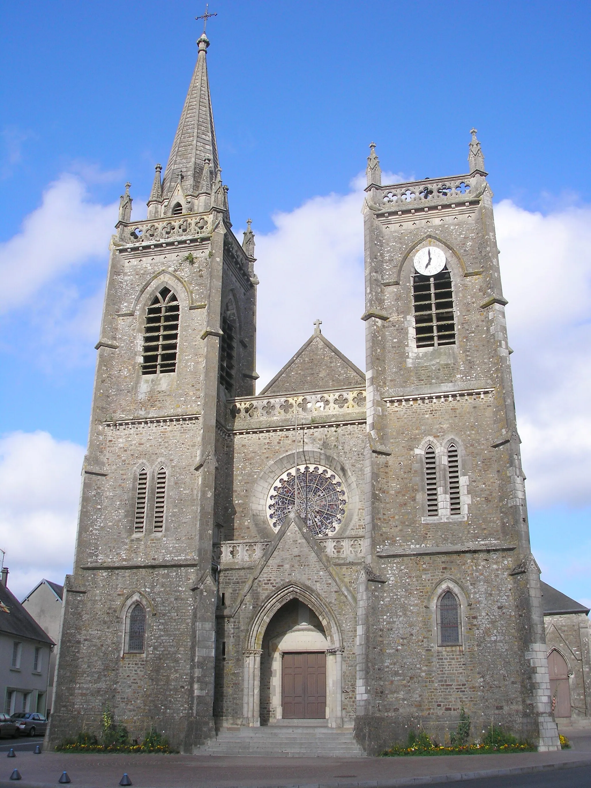 Photo showing: La Haye-du-Puits (Normandie, France). L'église.