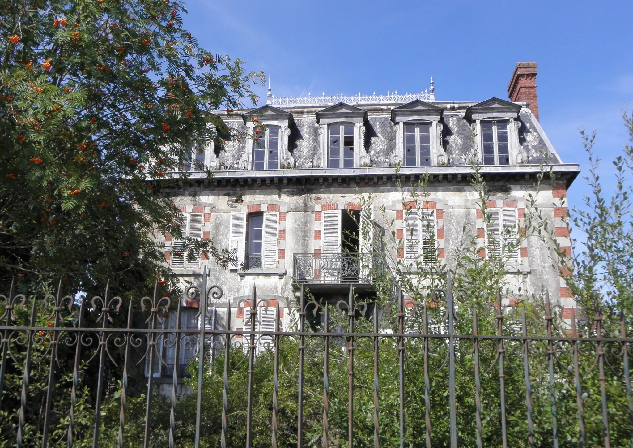 Photo showing: Villa Bailleul, sise à Pontorson (50).