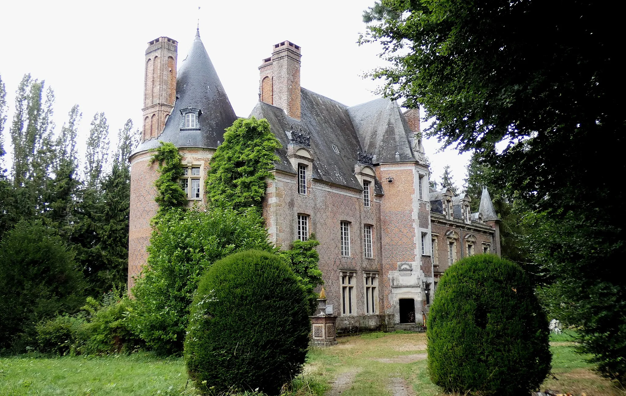 Photo showing: Saint-Sulpice-sur-Risle (Normandie, France). Le château du Fontenil.