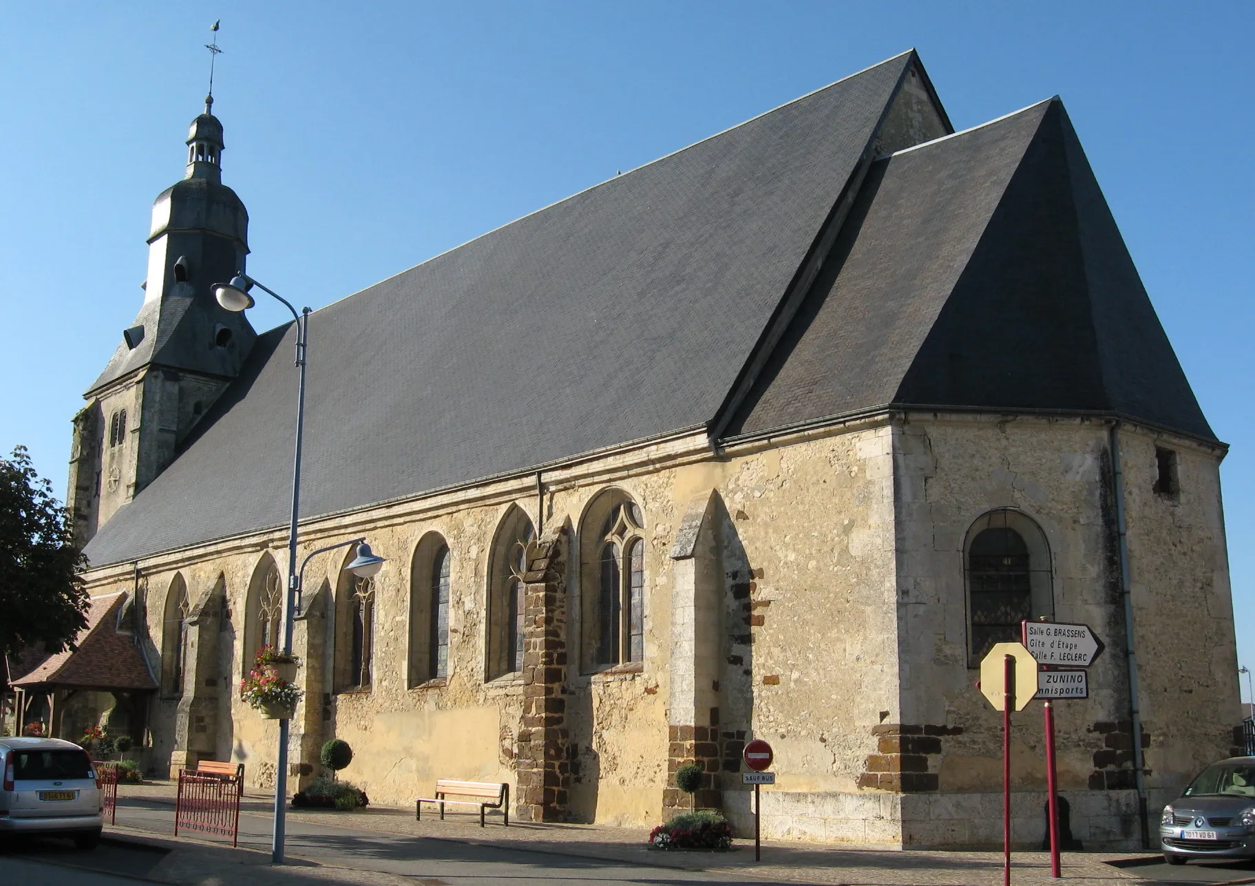 Photo showing: This building is inscrit au titre des monuments historiques de la France. It is indexed in the base Mérimée, a database of architectural heritage maintained by the French Ministry of Culture, under the reference PA00110991 .